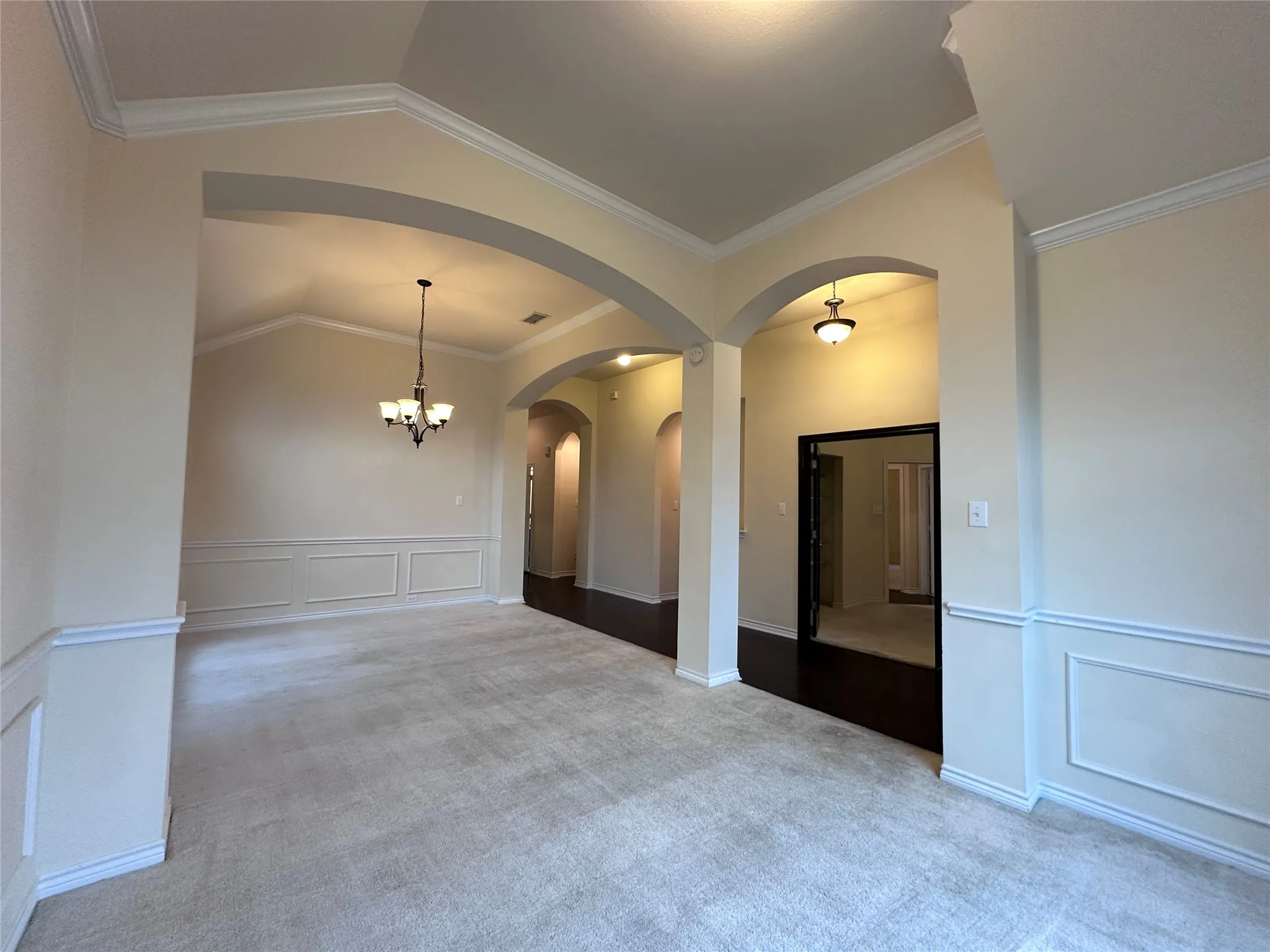 Single Family Residence For Sale in Dallas County , 702 Carolyn T Hunt Drive, Cedar Hill, Texas 75104, 4 Bedroom, 3 Bathroom, 2 Garage spaces, 2,617 Sqft, built in 2013, mls#21338785, Real Estate Agent in Cedar Hill, Homes For Sale in Dallas county, Homes For Sale in Cedar Hill, Realtor in Cedar Hill Texas, Real Estate Brokerage Independent Realty Texas, Luminita Cordes Realtor