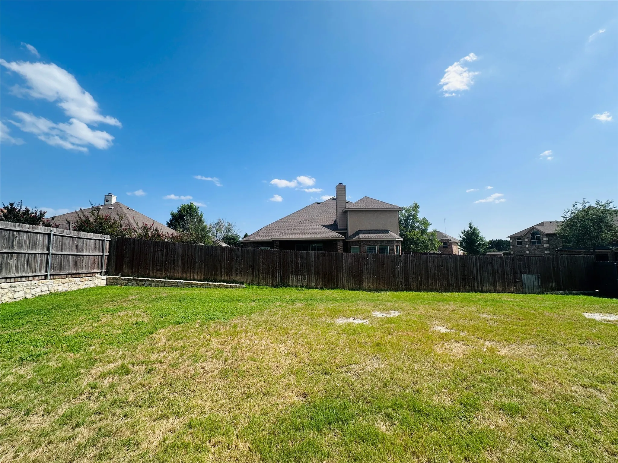 Single Family Residence For Sale in Dallas County , 702 Carolyn T Hunt Drive, Cedar Hill, Texas 75104, 4 Bedroom, 3 Bathroom, 2 Garage spaces, 2,617 Sqft, built in 2013, mls#21338785, Real Estate Agent in Cedar Hill, Homes For Sale in Dallas county, Homes For Sale in Cedar Hill, Realtor in Cedar Hill Texas, Real Estate Brokerage Independent Realty Texas, Luminita Cordes Realtor