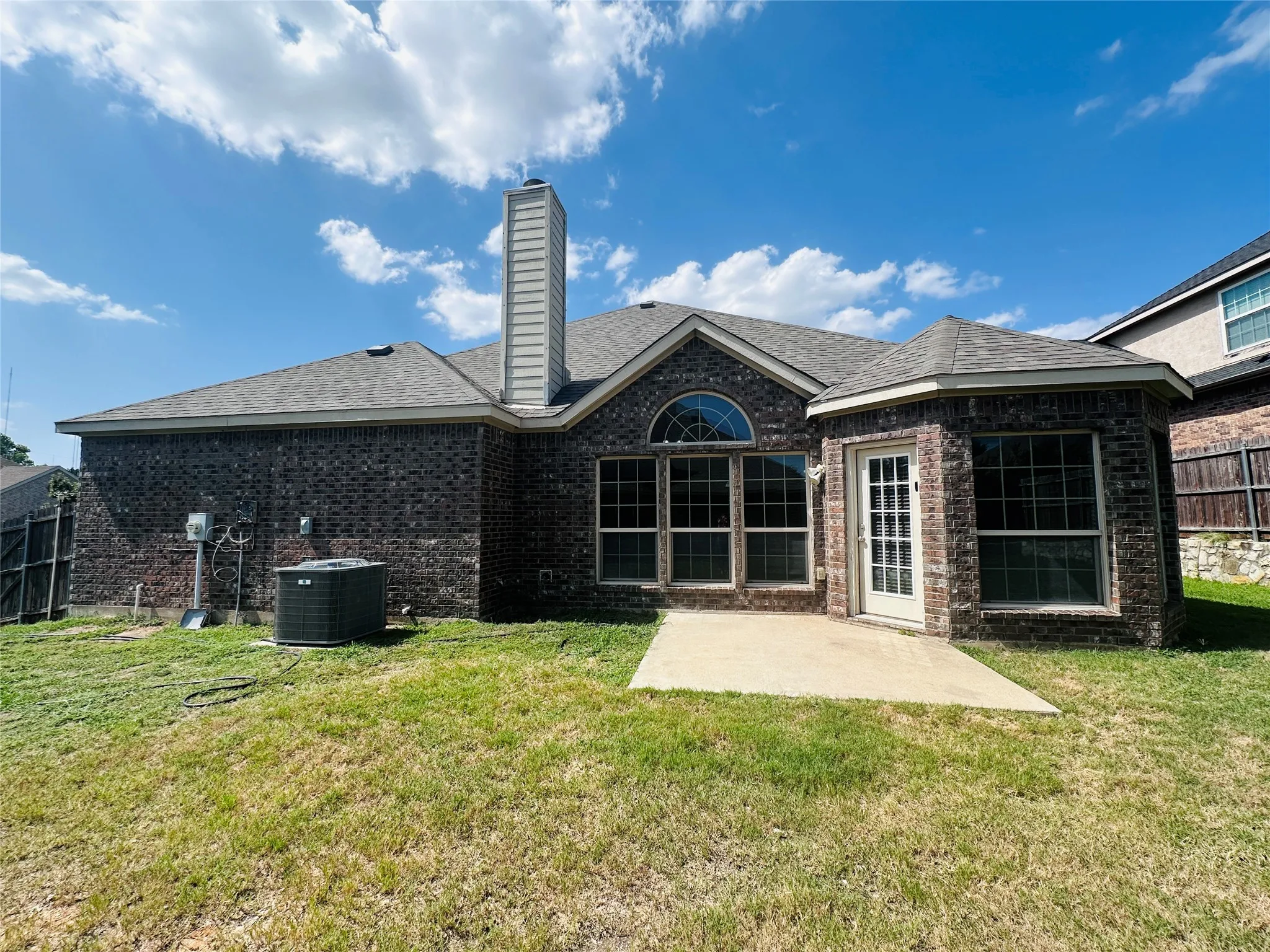 Single Family Residence For Sale in Dallas County , 702 Carolyn T Hunt Drive, Cedar Hill, Texas 75104, 4 Bedroom, 3 Bathroom, 2 Garage spaces, 2,617 Sqft, built in 2013, mls#21338785, Real Estate Agent in Cedar Hill, Homes For Sale in Dallas county, Homes For Sale in Cedar Hill, Realtor in Cedar Hill Texas, Real Estate Brokerage Independent Realty Texas, Luminita Cordes Realtor