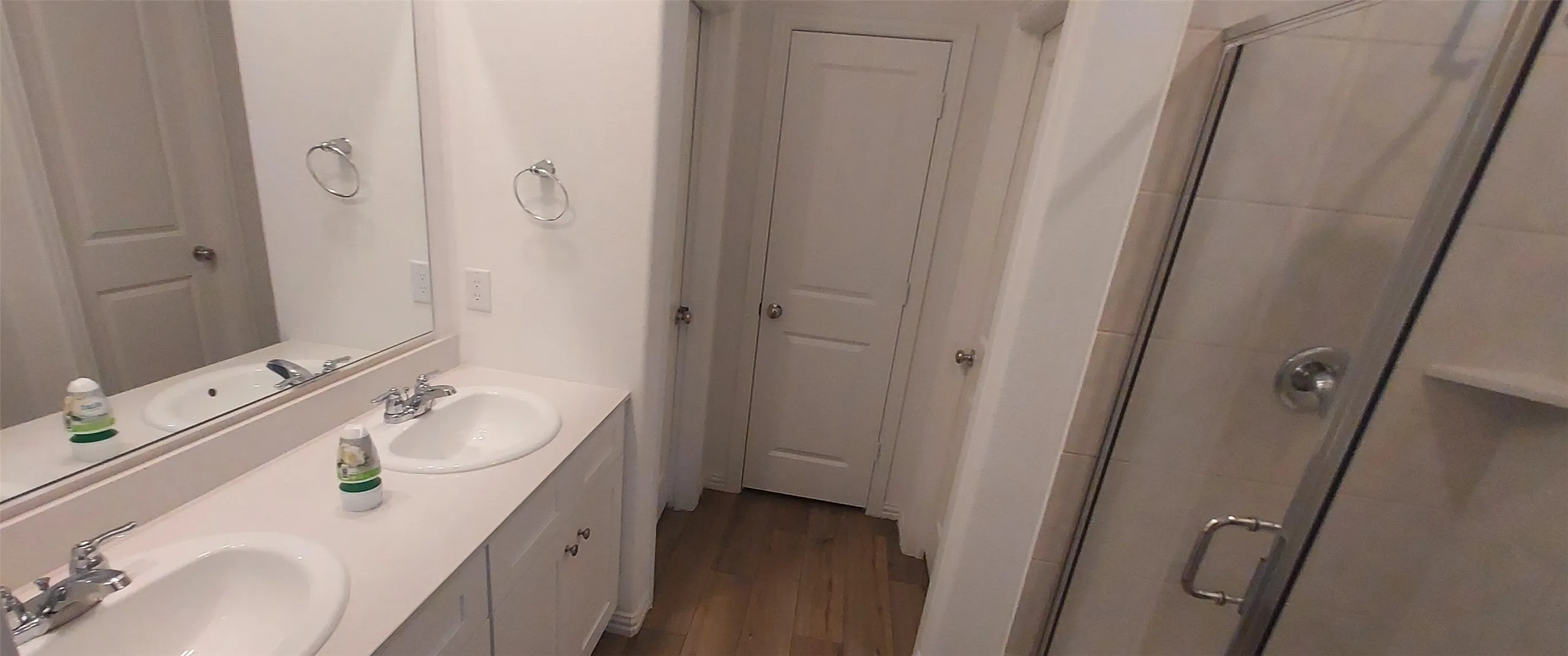 Single Family Residence For Sale in Denton County , 1225 Milfoil Drive, Justin, Texas 76247, 4 Bedroom, 3 Bathroom, 2 Garage spaces, 2,173 Sqft, built in 2022, mls#21336585, Real Estate Agent in Justin, Homes For Sale in Denton county, Homes For Sale in Justin, Realtor in Justin Texas, Real Estate Brokerage Independent Realty Texas, Luminita Cordes Realtor