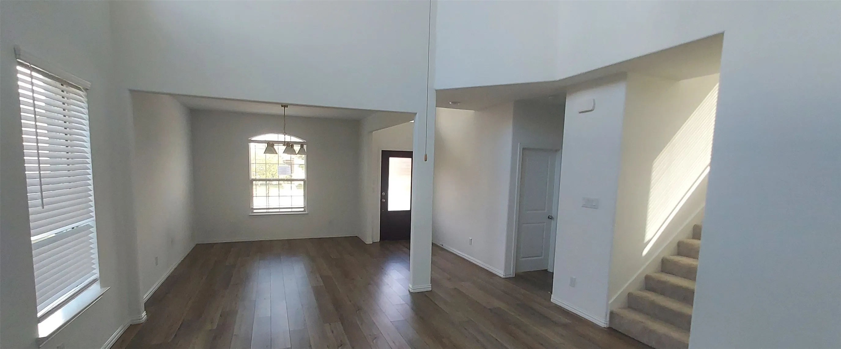 Single Family Residence For Sale in Denton County , 1225 Milfoil Drive, Justin, Texas 76247, 4 Bedroom, 3 Bathroom, 2 Garage spaces, 2,173 Sqft, built in 2022, mls#21336585, Real Estate Agent in Justin, Homes For Sale in Denton county, Homes For Sale in Justin, Realtor in Justin Texas, Real Estate Brokerage Independent Realty Texas, Luminita Cordes Realtor