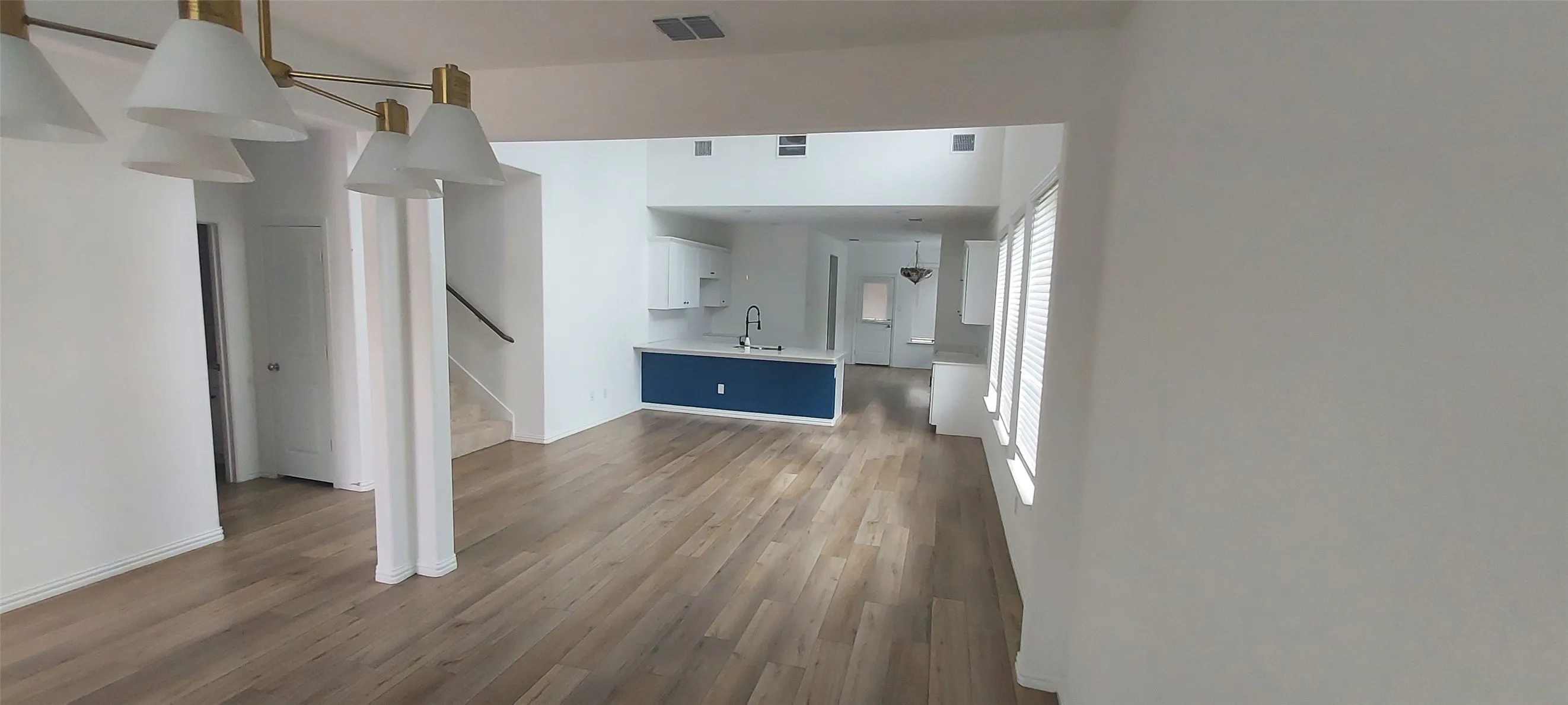 Single Family Residence For Sale in Denton County , 1225 Milfoil Drive, Justin, Texas 76247, 4 Bedroom, 3 Bathroom, 2 Garage spaces, 2,173 Sqft, built in 2022, mls#21336585, Real Estate Agent in Justin, Homes For Sale in Denton county, Homes For Sale in Justin, Realtor in Justin Texas, Real Estate Brokerage Independent Realty Texas, Luminita Cordes Realtor