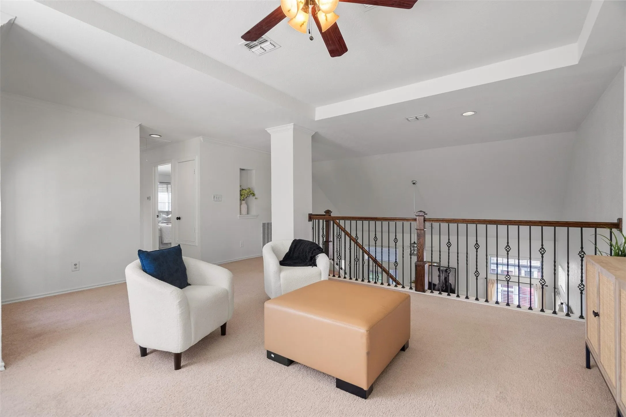 Single Family Residence For Sale in Denton County , 2009 Brook Lane, Flower Mound, Texas 75028, 4 Bedroom, 3 Bathroom, 2 Garage spaces, 2,559 Sqft, built in 1992, mls#21324933, Real Estate Agent in Flower Mound, Homes For Sale in Denton county, Homes For Sale in Flower Mound, Realtor in Flower Mound Texas, Real Estate Brokerage Independent Realty Texas, Luminita Cordes Realtor