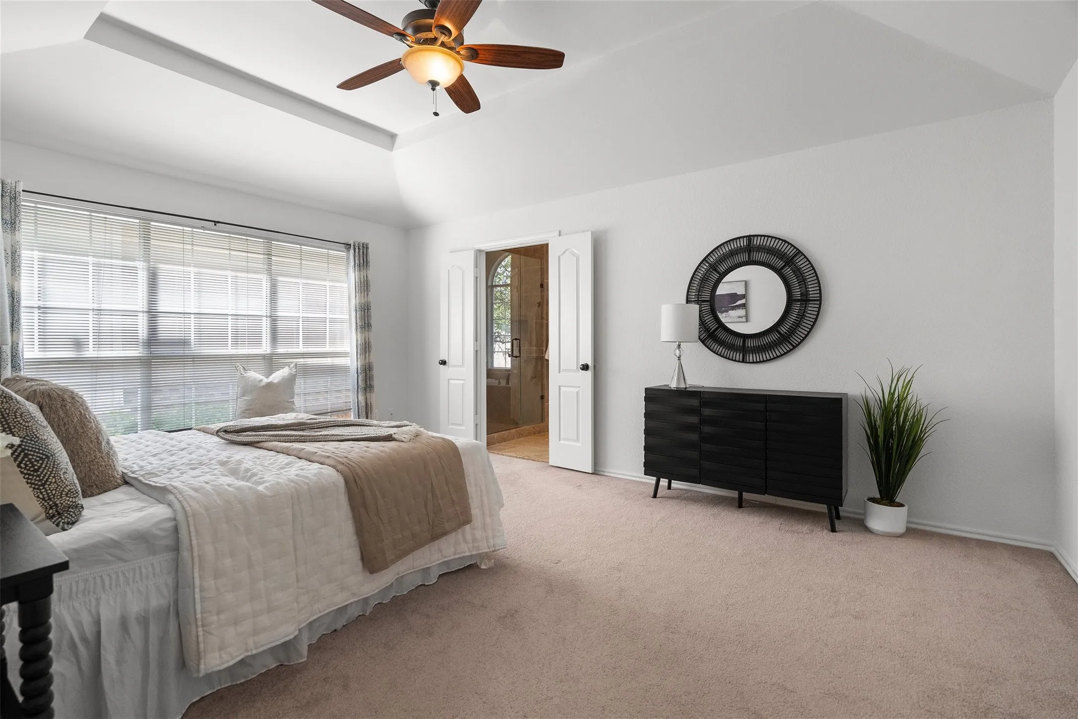 Single Family Residence For Sale in Denton County , 2009 Brook Lane, Flower Mound, Texas 75028, 4 Bedroom, 3 Bathroom, 2 Garage spaces, 2,559 Sqft, built in 1992, mls#21324933, Real Estate Agent in Flower Mound, Homes For Sale in Denton county, Homes For Sale in Flower Mound, Realtor in Flower Mound Texas, Real Estate Brokerage Independent Realty Texas, Luminita Cordes Realtor