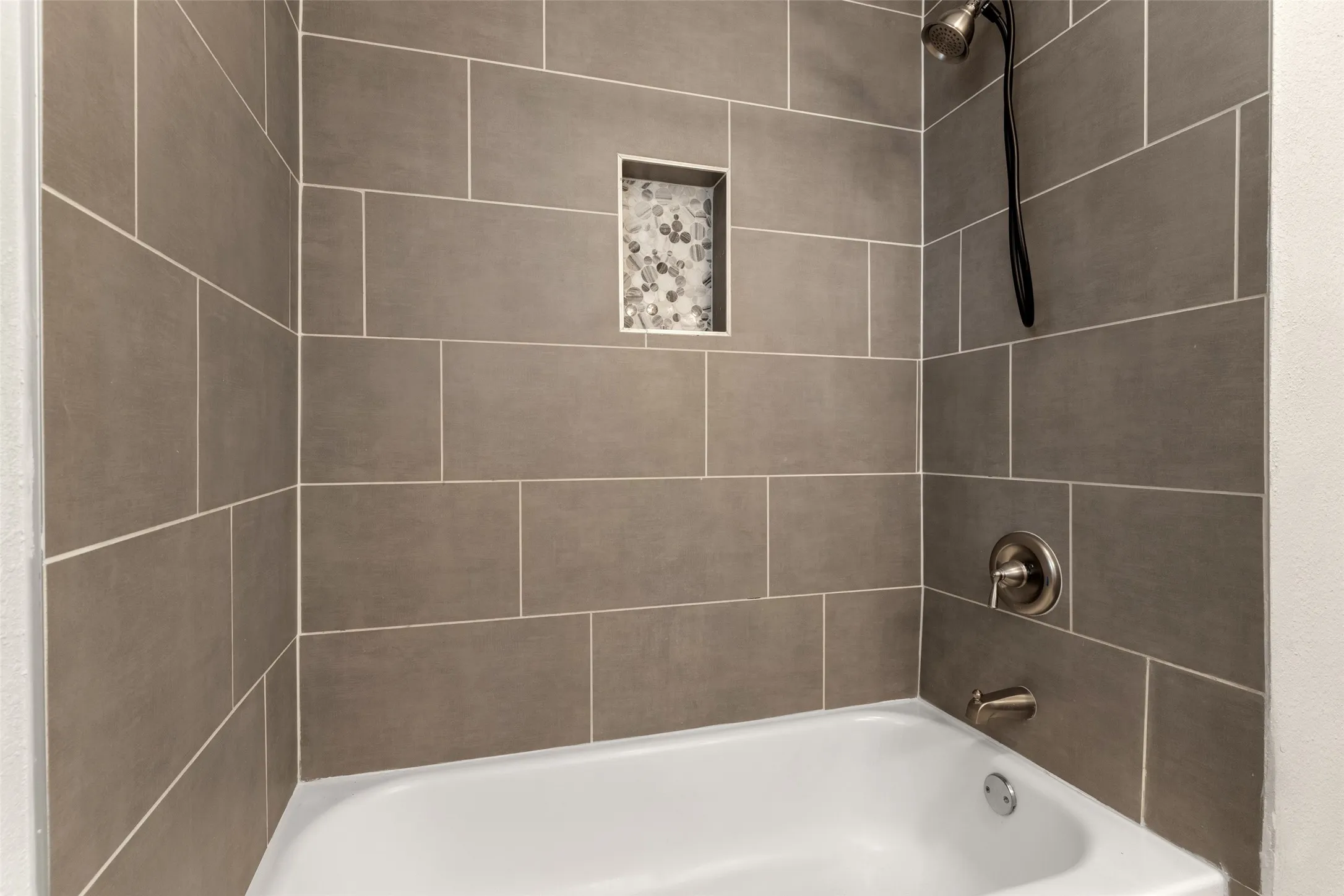 Single Family Residence For Sale in Tarrant County , 3123 Biway Street, Sansom Park, Texas 76114, 5 Bedroom, 3 Bathroom, Garage spaces, 2,031 Sqft, built in 1945, mls#21333634, Real Estate Agent in Sansom Park, Homes For Sale in Tarrant county, Homes For Sale in Sansom Park, Realtor in Sansom Park Texas, Real Estate Brokerage Independent Realty Texas, Luminita Cordes Realtor