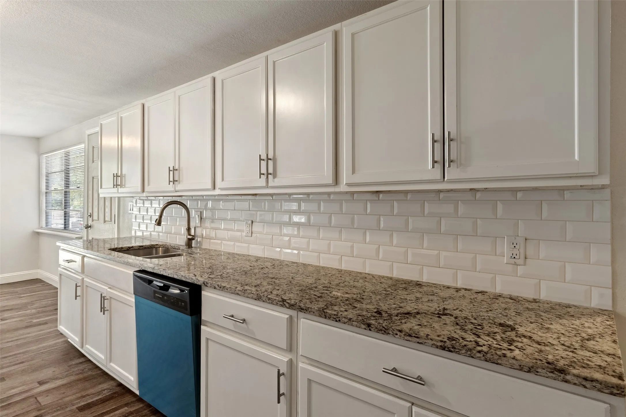 Single Family Residence For Sale in Tarrant County , 3123 Biway Street, Sansom Park, Texas 76114, 5 Bedroom, 3 Bathroom, Garage spaces, 2,031 Sqft, built in 1945, mls#21333634, Real Estate Agent in Sansom Park, Homes For Sale in Tarrant county, Homes For Sale in Sansom Park, Realtor in Sansom Park Texas, Real Estate Brokerage Independent Realty Texas, Luminita Cordes Realtor