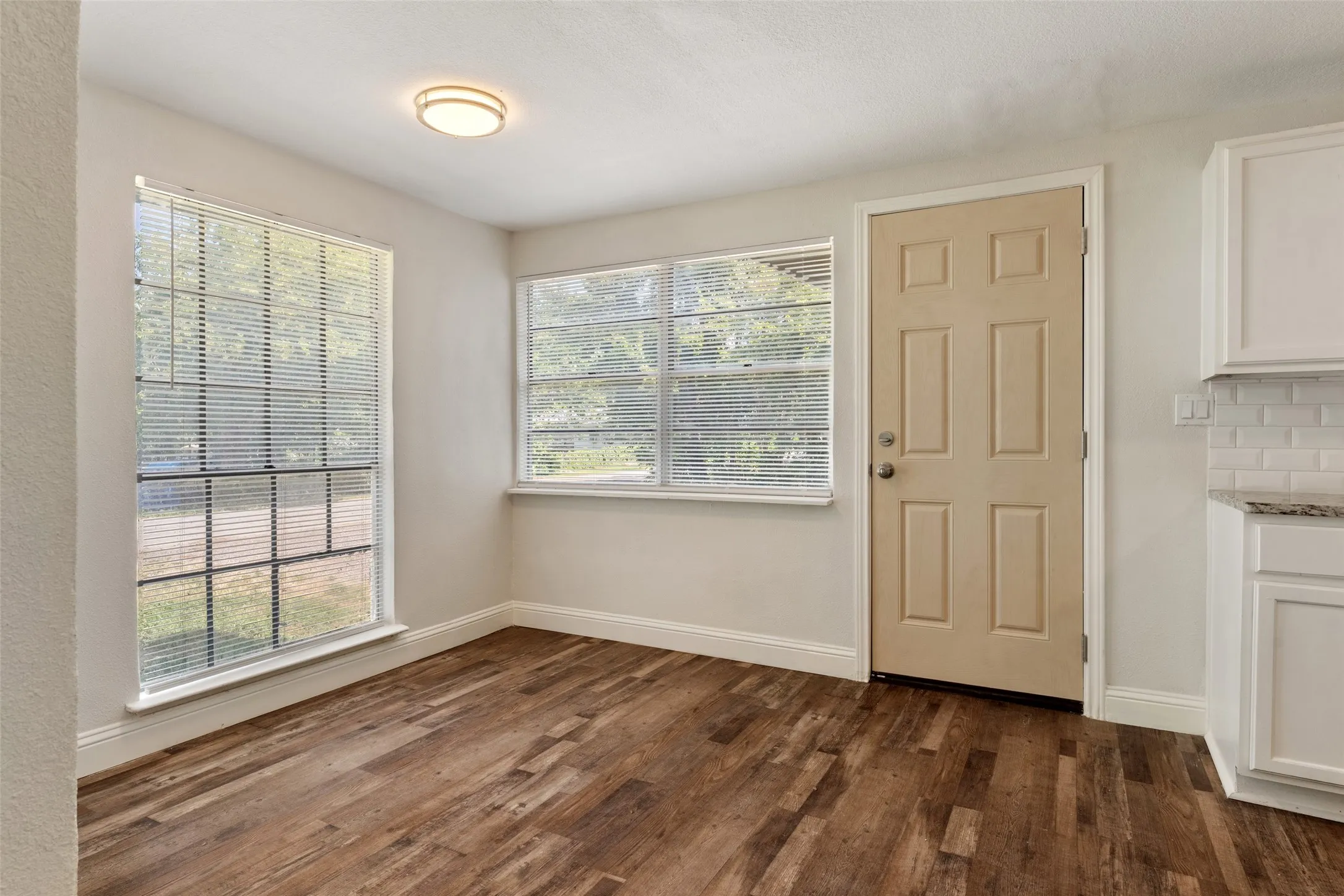 Single Family Residence For Sale in Tarrant County , 3123 Biway Street, Sansom Park, Texas 76114, 5 Bedroom, 3 Bathroom, Garage spaces, 2,031 Sqft, built in 1945, mls#21333634, Real Estate Agent in Sansom Park, Homes For Sale in Tarrant county, Homes For Sale in Sansom Park, Realtor in Sansom Park Texas, Real Estate Brokerage Independent Realty Texas, Luminita Cordes Realtor