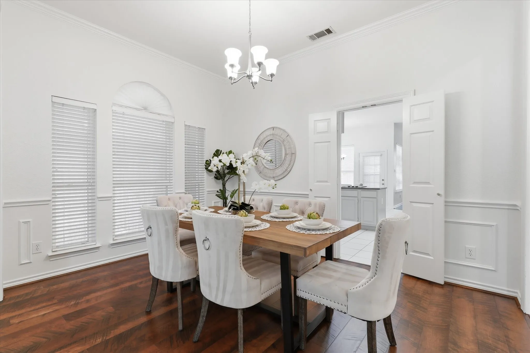 Single Family Residence For Sale in Collin County , 4125 Staten Island Drive, Plano, Texas 75024, 4 Bedroom, 2 Bathroom, 2 Garage spaces, 2,542 Sqft, built in 1992, mls#21336929, Real Estate Agent in Plano, Homes For Sale in Collin county, Homes For Sale in Plano, Realtor in Plano Texas, Real Estate Brokerage Independent Realty Texas, Luminita Cordes Realtor