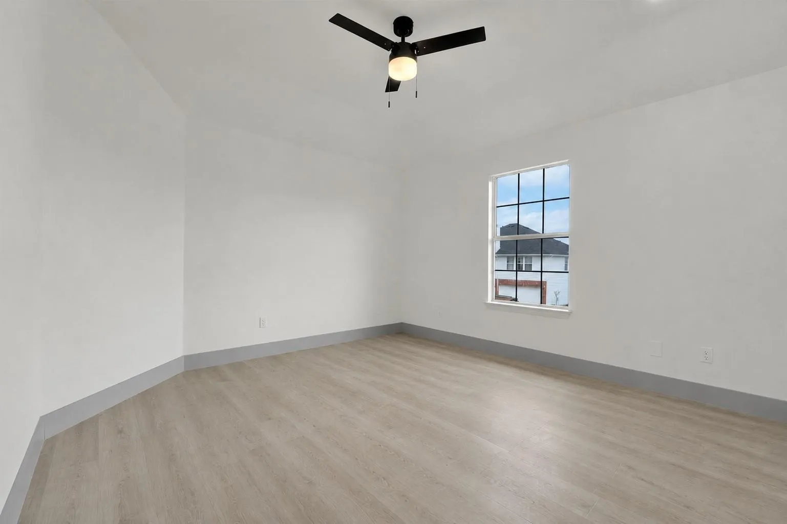 Single Family Residence For Sale in Collin County , 1432 Glendover Drive, Allen, Texas 75013, 5 Bedroom, 3 Bathroom, 2 Garage spaces, 3,510 Sqft, built in 2001, mls#21338793, Real Estate Agent in Allen, Homes For Sale in Collin county, Homes For Sale in Allen, Realtor in Allen Texas, Real Estate Brokerage Independent Realty Texas, Luminita Cordes Realtor