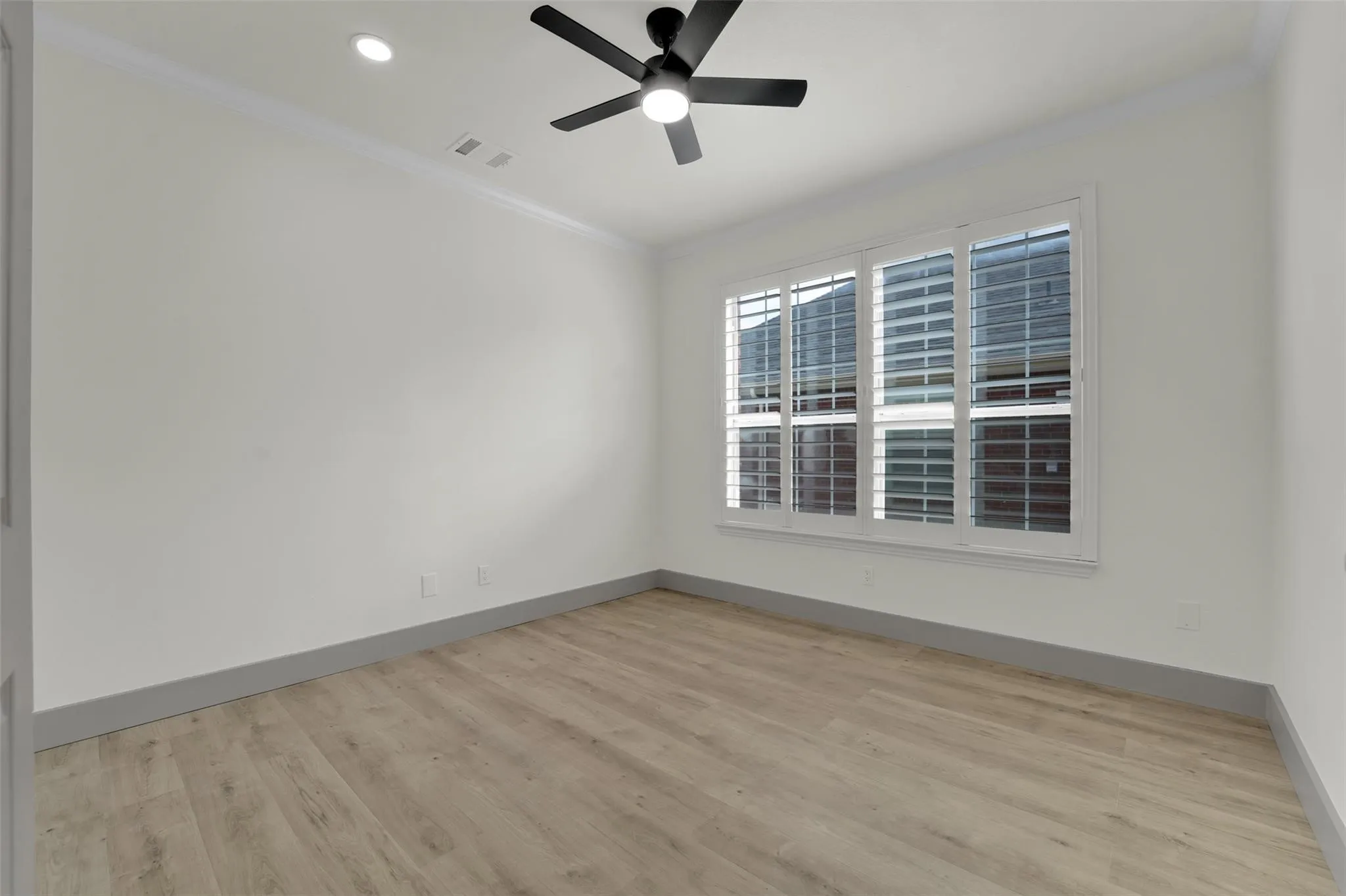 Single Family Residence For Sale in Collin County , 1432 Glendover Drive, Allen, Texas 75013, 5 Bedroom, 3 Bathroom, 2 Garage spaces, 3,510 Sqft, built in 2001, mls#21338793, Real Estate Agent in Allen, Homes For Sale in Collin county, Homes For Sale in Allen, Realtor in Allen Texas, Real Estate Brokerage Independent Realty Texas, Luminita Cordes Realtor