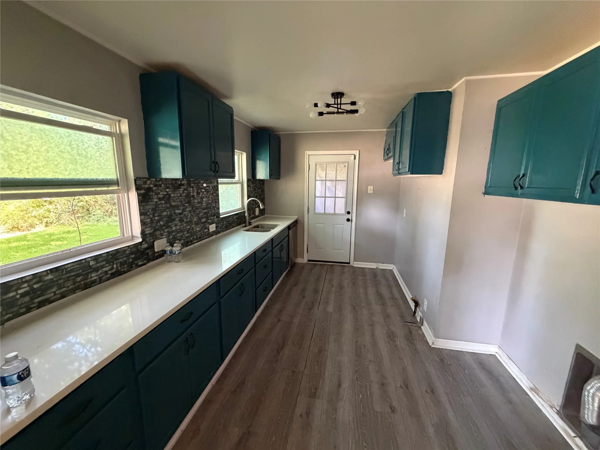 Single Family Residence For Sale in Grayson County , 2028 E Jones Street, Sherman, Texas 75090, 3 Bedroom, 1 Bathroom, Garage spaces, 1,024 Sqft, built in 1958, mls#21338763, Real Estate Agent in Sherman, Homes For Sale in Grayson county, Homes For Sale in Sherman, Realtor in Sherman Texas, Real Estate Brokerage Independent Realty Texas, Luminita Cordes Realtor
