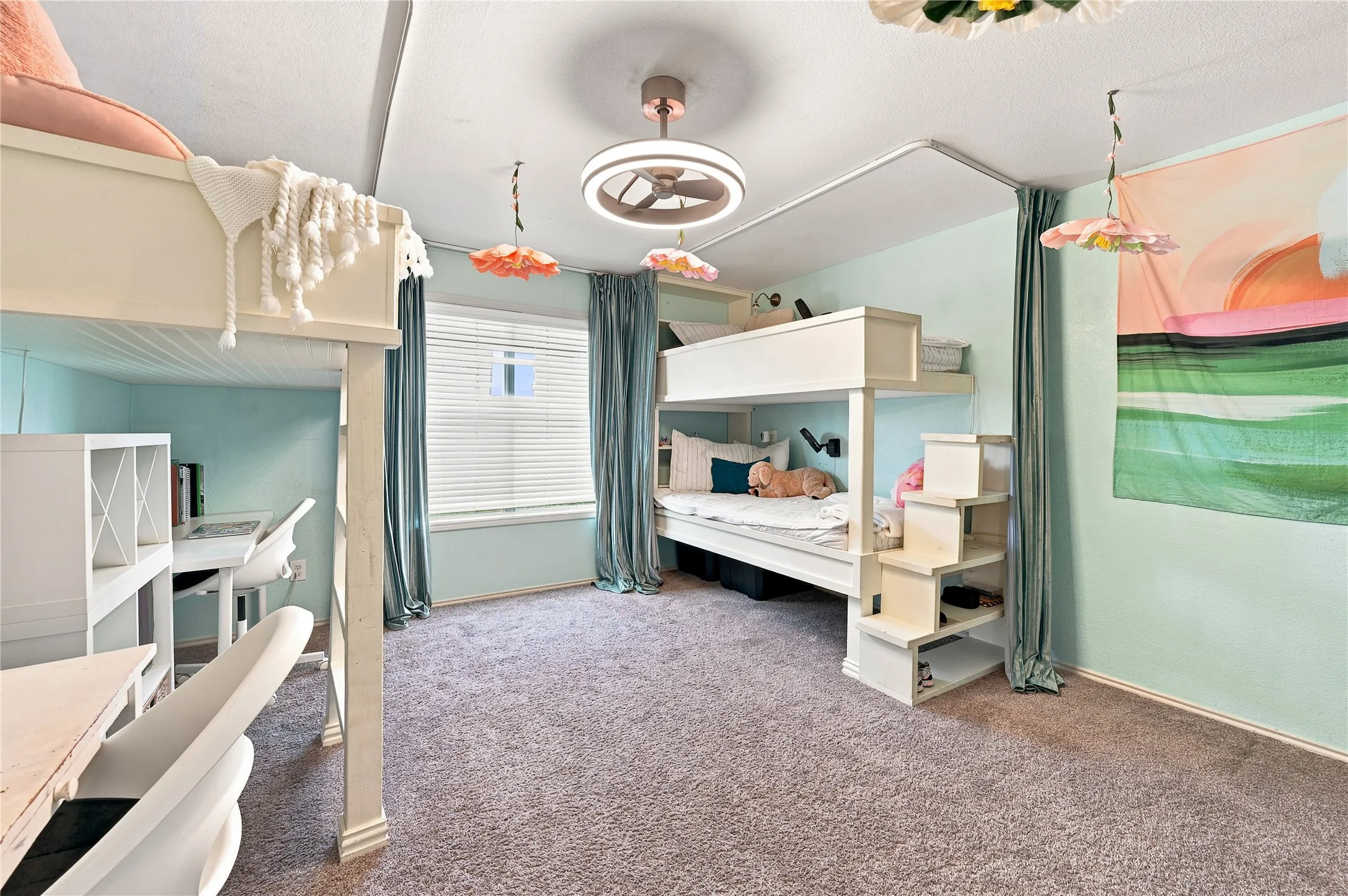 Single Family Residence For Sale in Ellis County , 212 Cheyenne Drive, Waxahachie, Texas 75165, 3 Bedroom, 4 Bathroom, 2 Garage spaces, 3,005 Sqft, built in 2006, mls#21335908, Real Estate Agent in Waxahachie, Homes For Sale in Ellis county, Homes For Sale in Waxahachie, Realtor in Waxahachie Texas, Real Estate Brokerage Independent Realty Texas, Luminita Cordes Realtor