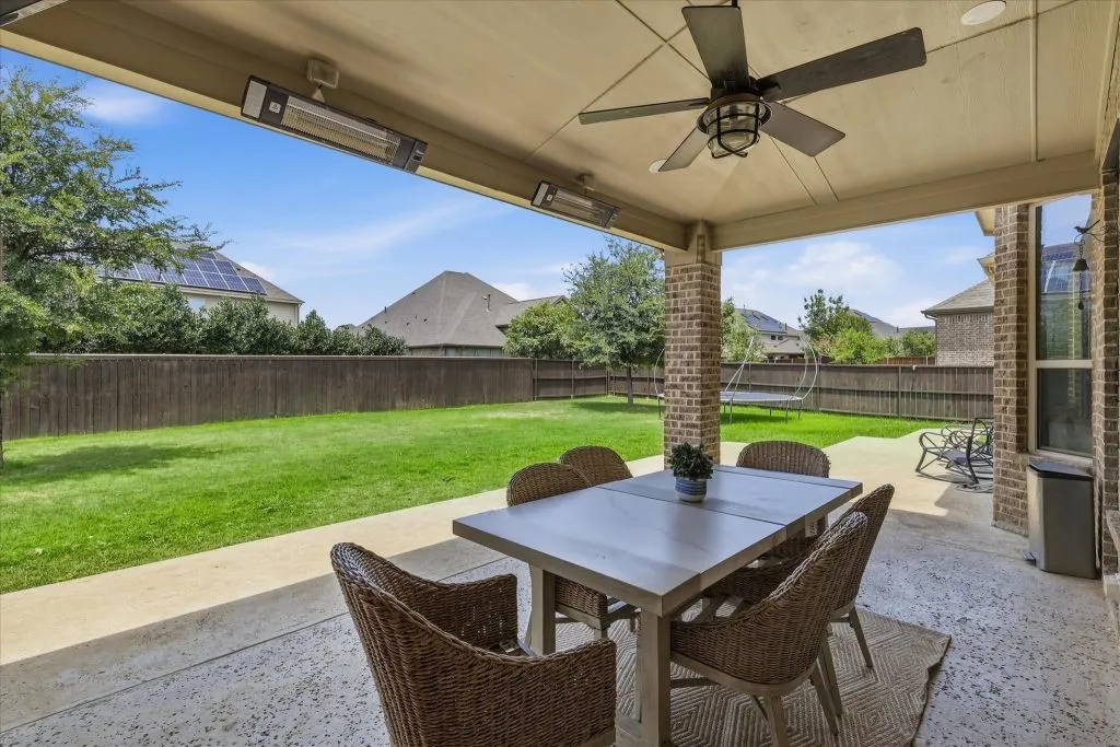 Single Family Residence For Sale in Denton County , 6604 Elderberry Way, Flower Mound, Texas 76226, 4 Bedroom, 4 Bathroom, 3 Garage spaces, 3,735 Sqft, built in 2018, mls#21338648, Real Estate Agent in Flower Mound, Homes For Sale in Denton county, Homes For Sale in Flower Mound, Realtor in Flower Mound Texas, Real Estate Brokerage Independent Realty Texas, Luminita Cordes Realtor