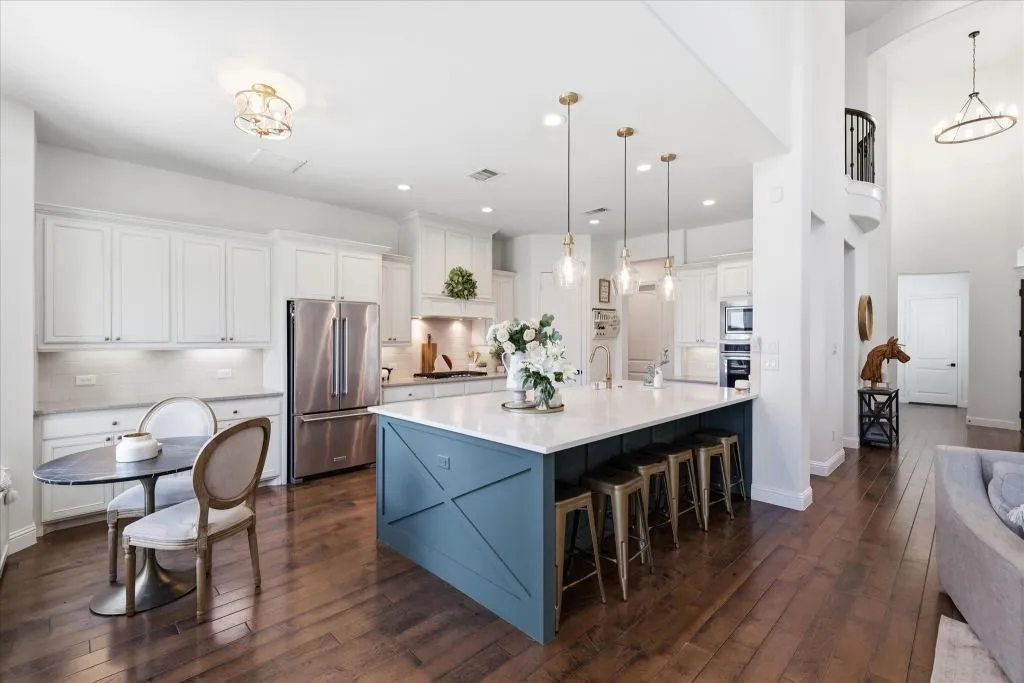 Single Family Residence For Sale in Denton County , 6604 Elderberry Way, Flower Mound, Texas 76226, 4 Bedroom, 4 Bathroom, 3 Garage spaces, 3,735 Sqft, built in 2018, mls#21338648, Real Estate Agent in Flower Mound, Homes For Sale in Denton county, Homes For Sale in Flower Mound, Realtor in Flower Mound Texas, Real Estate Brokerage Independent Realty Texas, Luminita Cordes Realtor