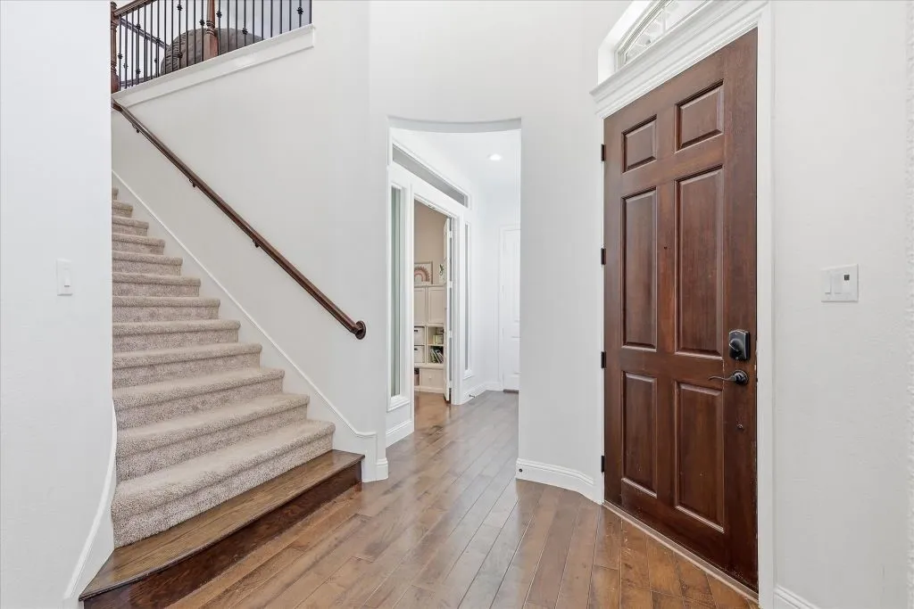 Single Family Residence For Sale in Denton County , 6604 Elderberry Way, Flower Mound, Texas 76226, 4 Bedroom, 4 Bathroom, 3 Garage spaces, 3,735 Sqft, built in 2018, mls#21338648, Real Estate Agent in Flower Mound, Homes For Sale in Denton county, Homes For Sale in Flower Mound, Realtor in Flower Mound Texas, Real Estate Brokerage Independent Realty Texas, Luminita Cordes Realtor