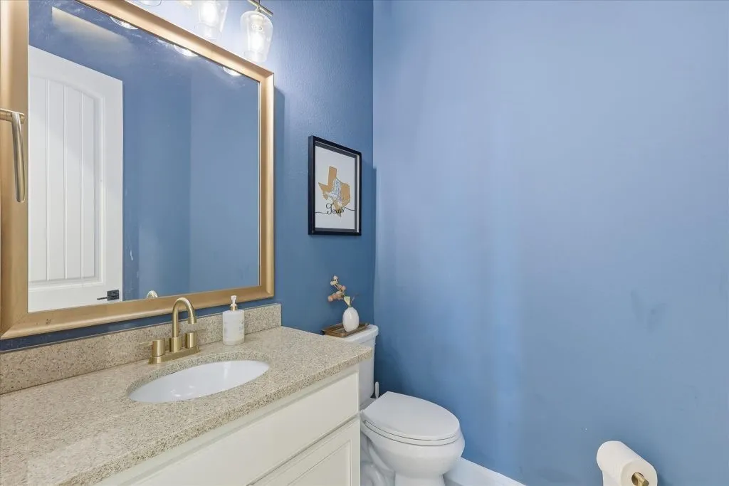 Single Family Residence For Sale in Denton County , 6604 Elderberry Way, Flower Mound, Texas 76226, 4 Bedroom, 4 Bathroom, 3 Garage spaces, 3,735 Sqft, built in 2018, mls#21338648, Real Estate Agent in Flower Mound, Homes For Sale in Denton county, Homes For Sale in Flower Mound, Realtor in Flower Mound Texas, Real Estate Brokerage Independent Realty Texas, Luminita Cordes Realtor