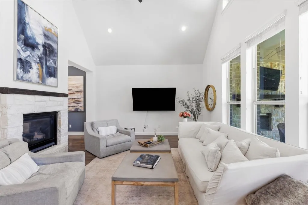 Single Family Residence For Sale in Denton County , 6604 Elderberry Way, Flower Mound, Texas 76226, 4 Bedroom, 4 Bathroom, 3 Garage spaces, 3,735 Sqft, built in 2018, mls#21338648, Real Estate Agent in Flower Mound, Homes For Sale in Denton county, Homes For Sale in Flower Mound, Realtor in Flower Mound Texas, Real Estate Brokerage Independent Realty Texas, Luminita Cordes Realtor