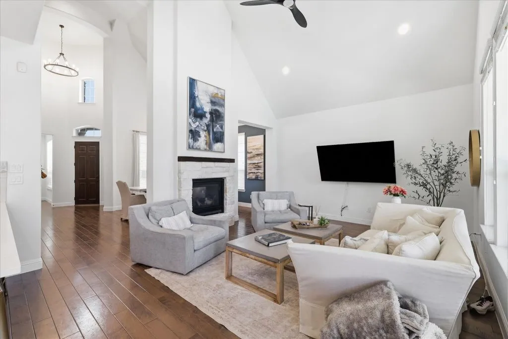 Single Family Residence For Sale in Denton County , 6604 Elderberry Way, Flower Mound, Texas 76226, 4 Bedroom, 4 Bathroom, 3 Garage spaces, 3,735 Sqft, built in 2018, mls#21338648, Real Estate Agent in Flower Mound, Homes For Sale in Denton county, Homes For Sale in Flower Mound, Realtor in Flower Mound Texas, Real Estate Brokerage Independent Realty Texas, Luminita Cordes Realtor