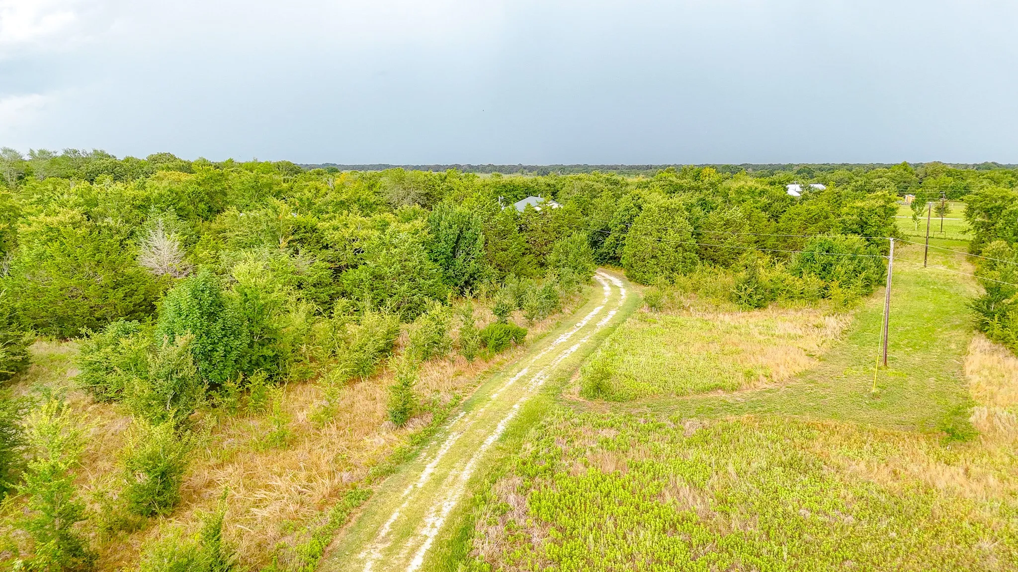 Farm For Sale in Navarro County , 9982 County Road 4200, Kerens, Texas 75144, 3 Bedroom, 2 Bathroom, 2 Garage spaces, 1,800 Sqft, built in 2016, mls#21338721, Real Estate Agent in Kerens, Homes For Sale in Navarro county, Homes For Sale in Kerens, Realtor in Kerens Texas, Real Estate Brokerage Independent Realty Texas, Luminita Cordes Realtor