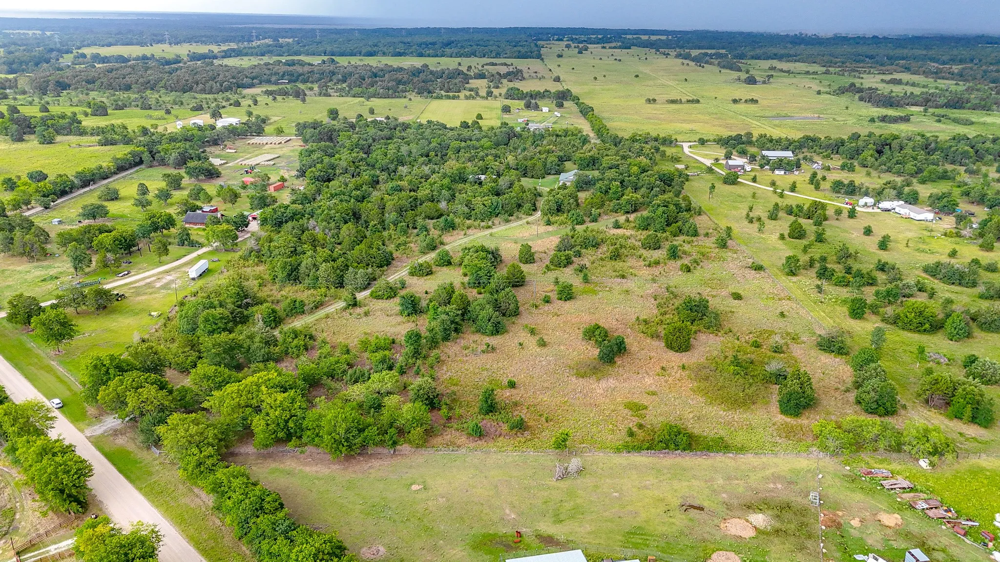 Farm For Sale in Navarro County , 9982 County Road 4200, Kerens, Texas 75144, 3 Bedroom, 2 Bathroom, 2 Garage spaces, 1,800 Sqft, built in 2016, mls#21338721, Real Estate Agent in Kerens, Homes For Sale in Navarro county, Homes For Sale in Kerens, Realtor in Kerens Texas, Real Estate Brokerage Independent Realty Texas, Luminita Cordes Realtor