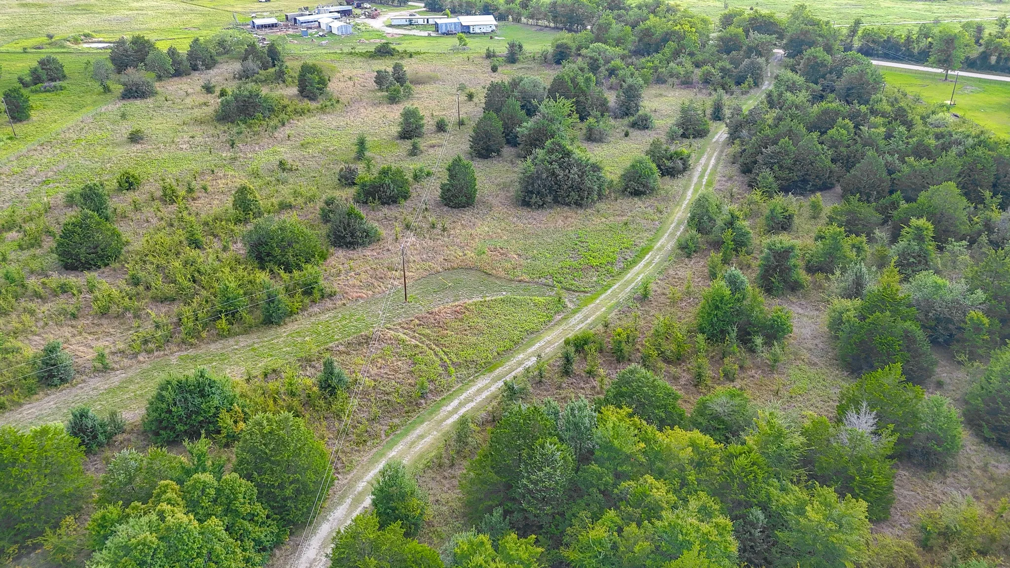 Farm For Sale in Navarro County , 9982 County Road 4200, Kerens, Texas 75144, 3 Bedroom, 2 Bathroom, 2 Garage spaces, 1,800 Sqft, built in 2016, mls#21338721, Real Estate Agent in Kerens, Homes For Sale in Navarro county, Homes For Sale in Kerens, Realtor in Kerens Texas, Real Estate Brokerage Independent Realty Texas, Luminita Cordes Realtor