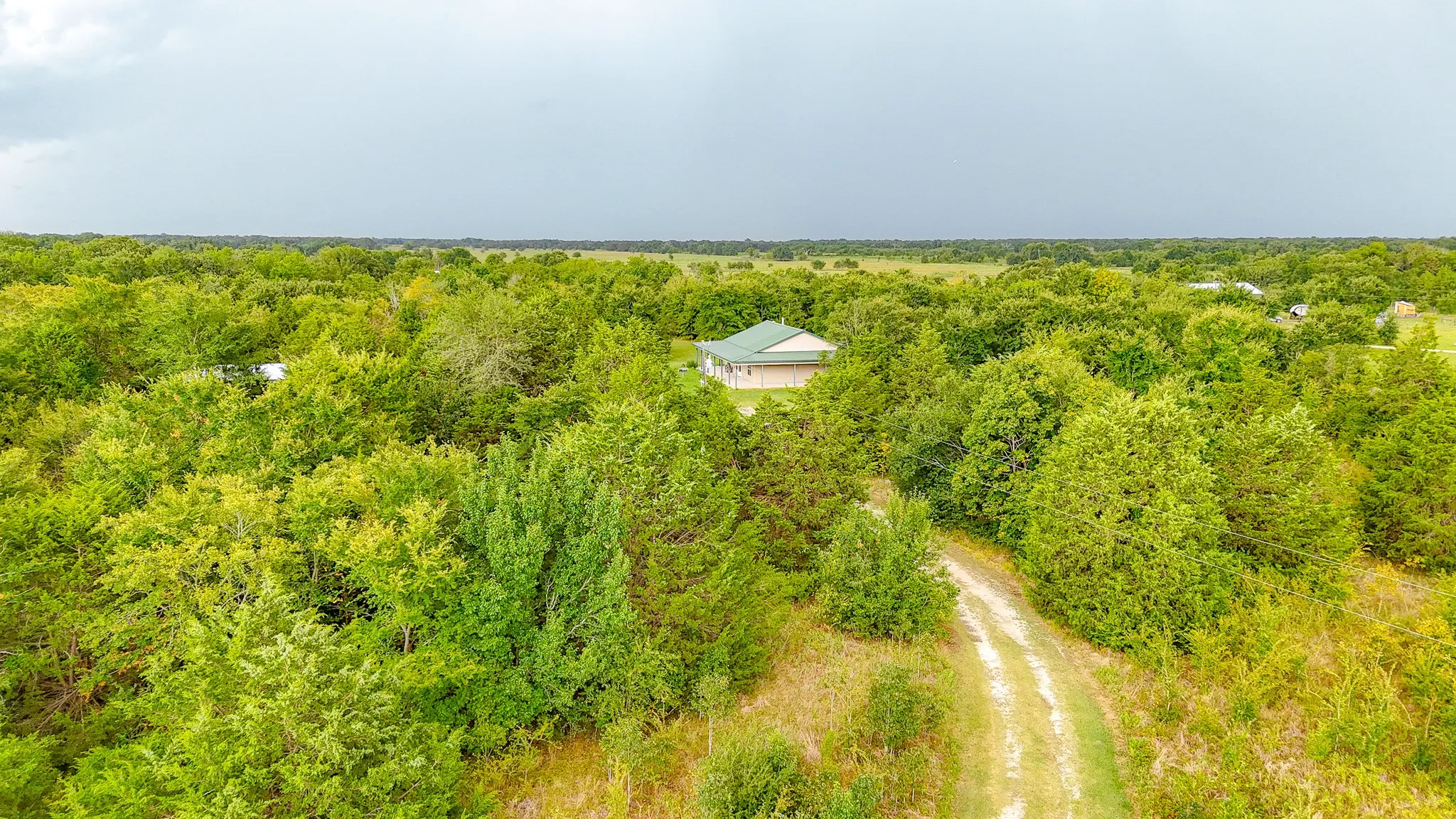 Farm For Sale in Navarro County , 9982 County Road 4200, Kerens, Texas 75144, 3 Bedroom, 2 Bathroom, 2 Garage spaces, 1,800 Sqft, built in 2016, mls#21338721, Real Estate Agent in Kerens, Homes For Sale in Navarro county, Homes For Sale in Kerens, Realtor in Kerens Texas, Real Estate Brokerage Independent Realty Texas, Luminita Cordes Realtor
