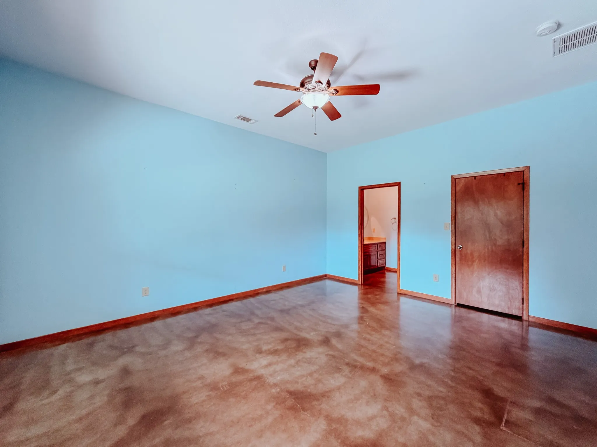 Farm For Sale in Navarro County , 9982 County Road 4200, Kerens, Texas 75144, 3 Bedroom, 2 Bathroom, 2 Garage spaces, 1,800 Sqft, built in 2016, mls#21338721, Real Estate Agent in Kerens, Homes For Sale in Navarro county, Homes For Sale in Kerens, Realtor in Kerens Texas, Real Estate Brokerage Independent Realty Texas, Luminita Cordes Realtor