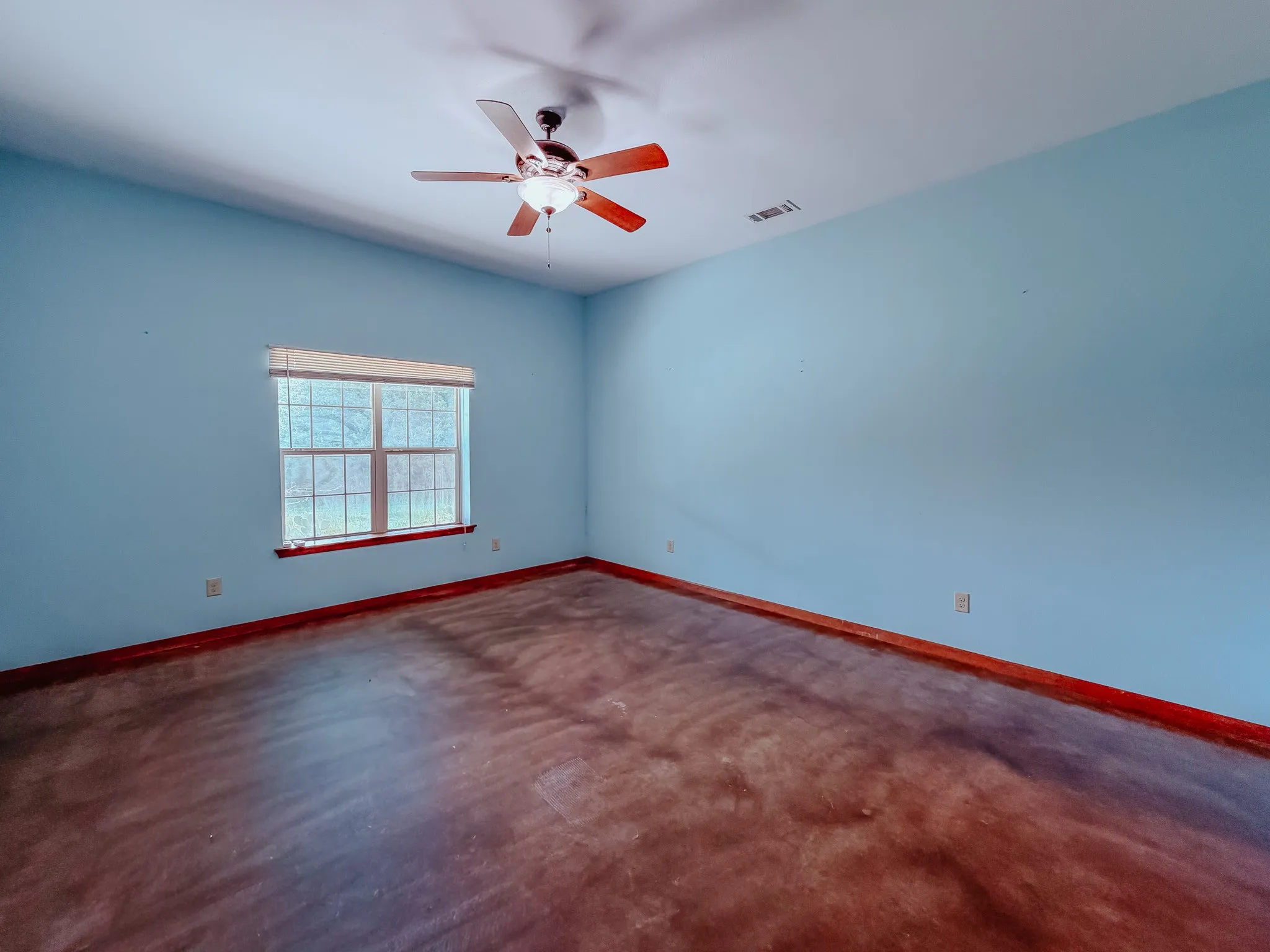 Farm For Sale in Navarro County , 9982 County Road 4200, Kerens, Texas 75144, 3 Bedroom, 2 Bathroom, 2 Garage spaces, 1,800 Sqft, built in 2016, mls#21338721, Real Estate Agent in Kerens, Homes For Sale in Navarro county, Homes For Sale in Kerens, Realtor in Kerens Texas, Real Estate Brokerage Independent Realty Texas, Luminita Cordes Realtor