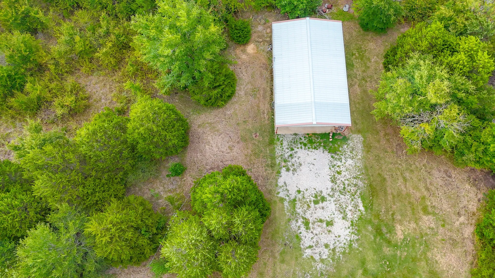 Farm For Sale in Navarro County , 9982 County Road 4200, Kerens, Texas 75144, 3 Bedroom, 2 Bathroom, 2 Garage spaces, 1,800 Sqft, built in 2016, mls#21338721, Real Estate Agent in Kerens, Homes For Sale in Navarro county, Homes For Sale in Kerens, Realtor in Kerens Texas, Real Estate Brokerage Independent Realty Texas, Luminita Cordes Realtor