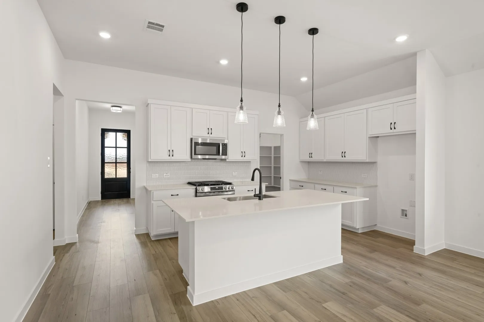 641 Tyronza- Kitchen-1