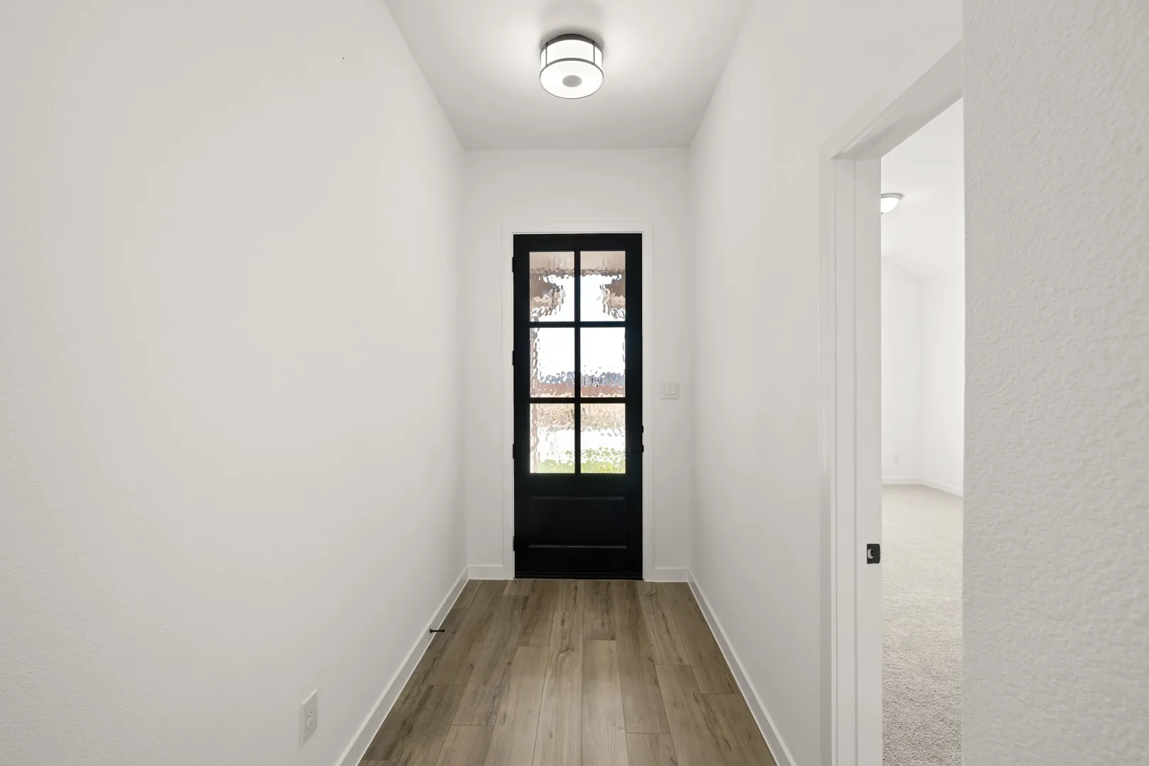 641 Tyronza- Entry-1
