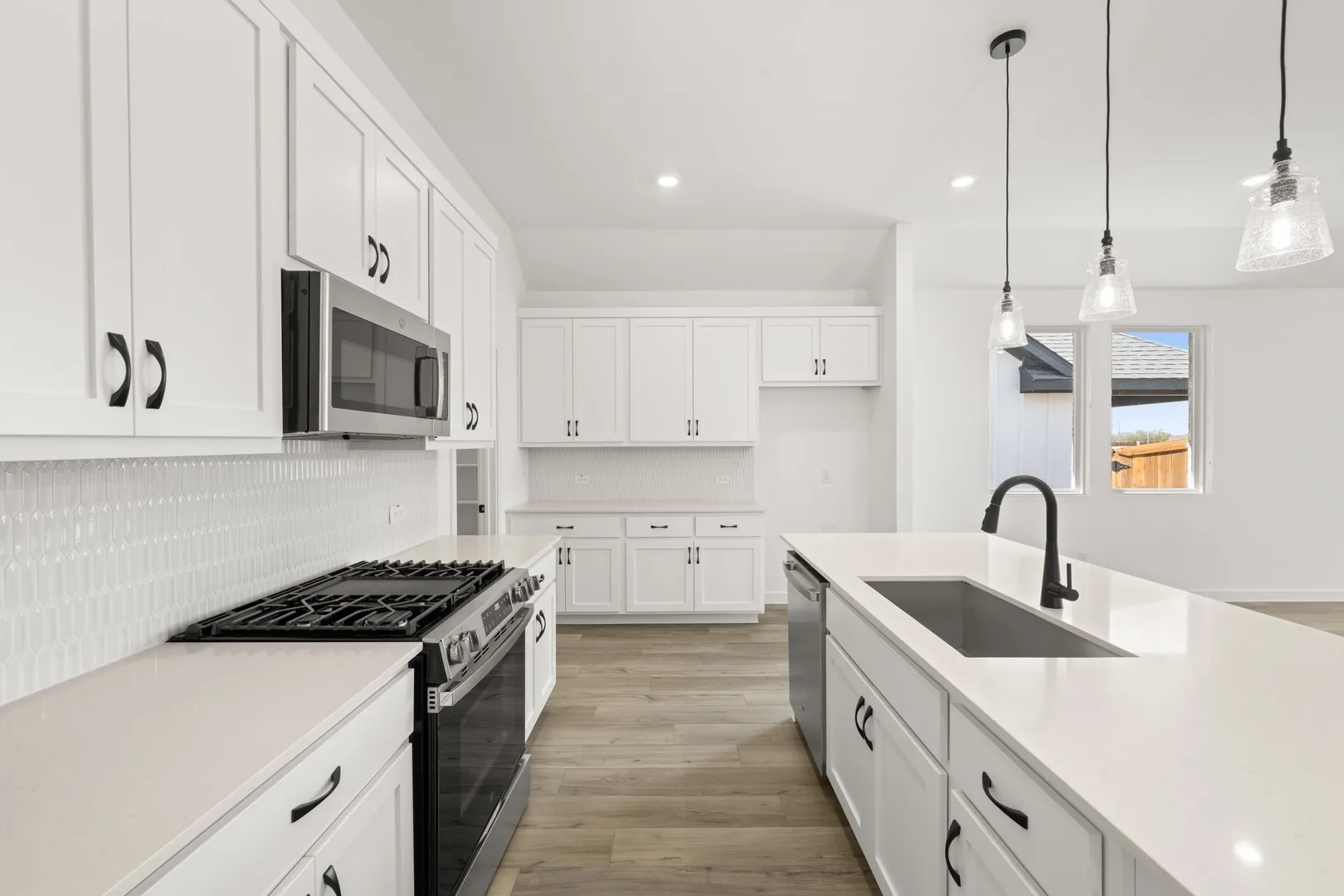 641 Tyronza- Kitchen-4
