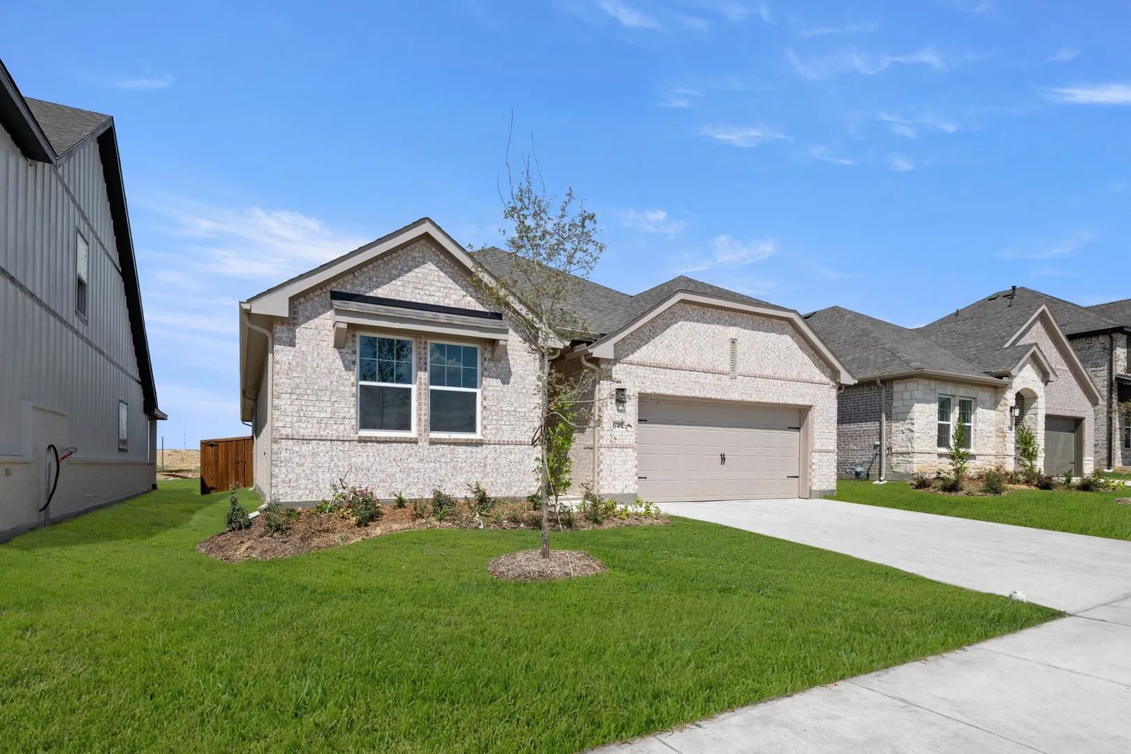 641 Tyronza- Front-2