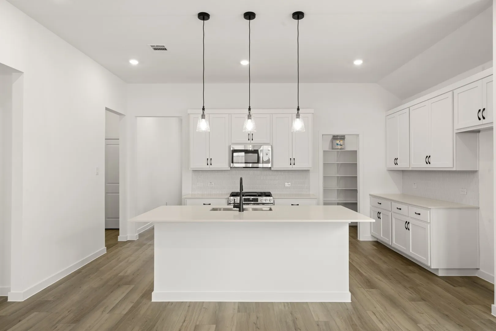 641 Tyronza- Kitchen-2