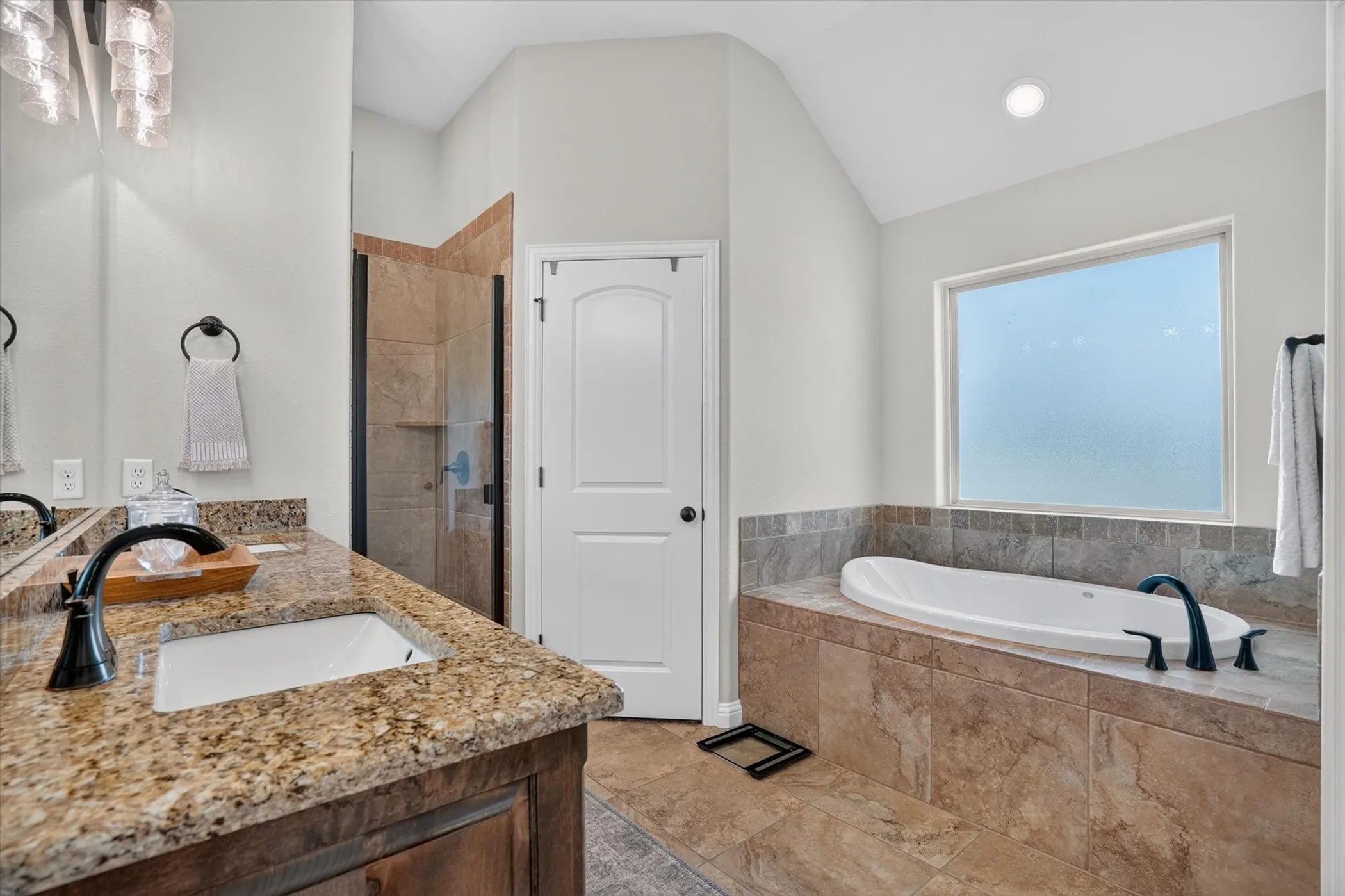 Single Family Residence For Sale in Johnson County , 108 Meritt Street, Godley, Texas 76044, 3 Bedroom, 2 Bathroom, 2 Garage spaces, 1,543 Sqft, built in 2020, mls#21330150, Real Estate Agent in Godley, Homes For Sale in Johnson county, Homes For Sale in Godley, Realtor in Godley Texas, Real Estate Brokerage Independent Realty Texas, Luminita Cordes Realtor