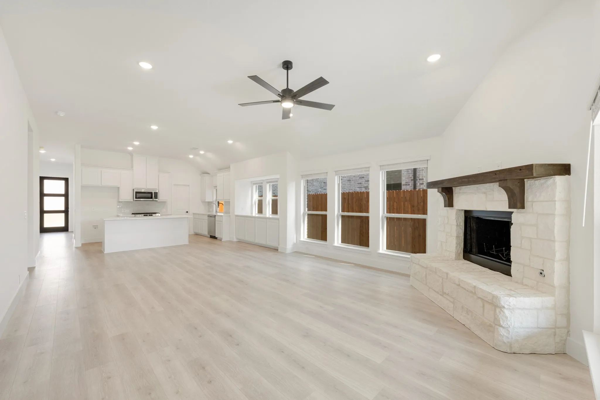 Single Family Residence For Sale in Johnson County , 921 Ridgehurst Drive, Godley, Texas 76044, 4 Bedroom, 2 Bathroom, 2 Garage spaces, 2,034 Sqft, built in 2026, mls#21338815, Real Estate Agent in Godley, Homes For Sale in Johnson county, Homes For Sale in Godley, Realtor in Godley Texas, Real Estate Brokerage Independent Realty Texas, Luminita Cordes Realtor