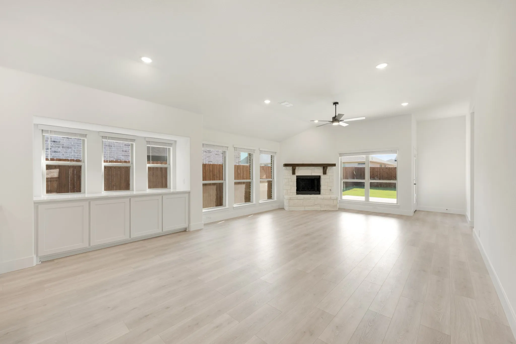 Single Family Residence For Sale in Johnson County , 921 Ridgehurst Drive, Godley, Texas 76044, 4 Bedroom, 2 Bathroom, 2 Garage spaces, 2,034 Sqft, built in 2026, mls#21338815, Real Estate Agent in Godley, Homes For Sale in Johnson county, Homes For Sale in Godley, Realtor in Godley Texas, Real Estate Brokerage Independent Realty Texas, Luminita Cordes Realtor