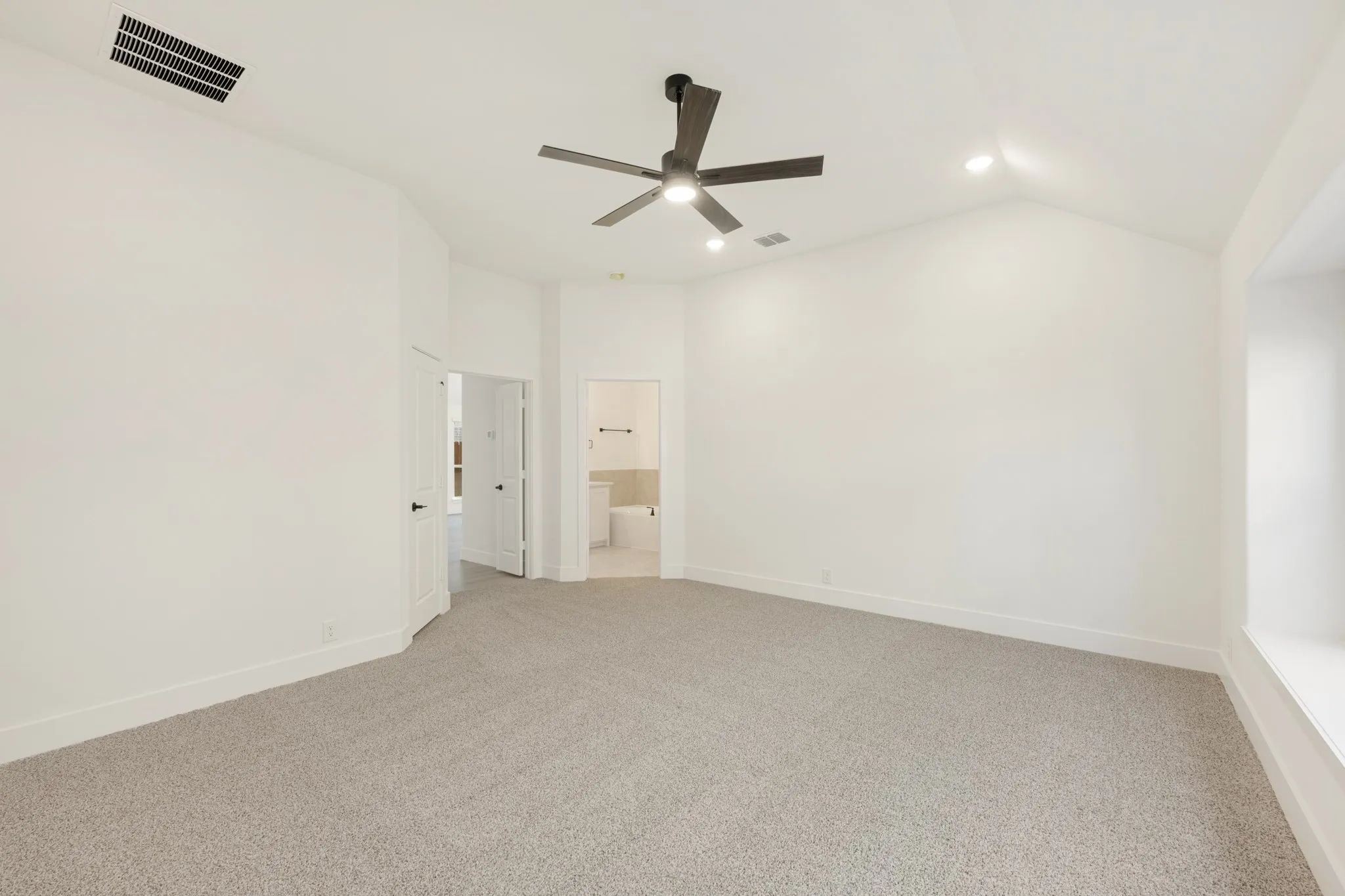 Single Family Residence For Sale in Johnson County , 921 Ridgehurst Drive, Godley, Texas 76044, 4 Bedroom, 2 Bathroom, 2 Garage spaces, 2,034 Sqft, built in 2026, mls#21338815, Real Estate Agent in Godley, Homes For Sale in Johnson county, Homes For Sale in Godley, Realtor in Godley Texas, Real Estate Brokerage Independent Realty Texas, Luminita Cordes Realtor