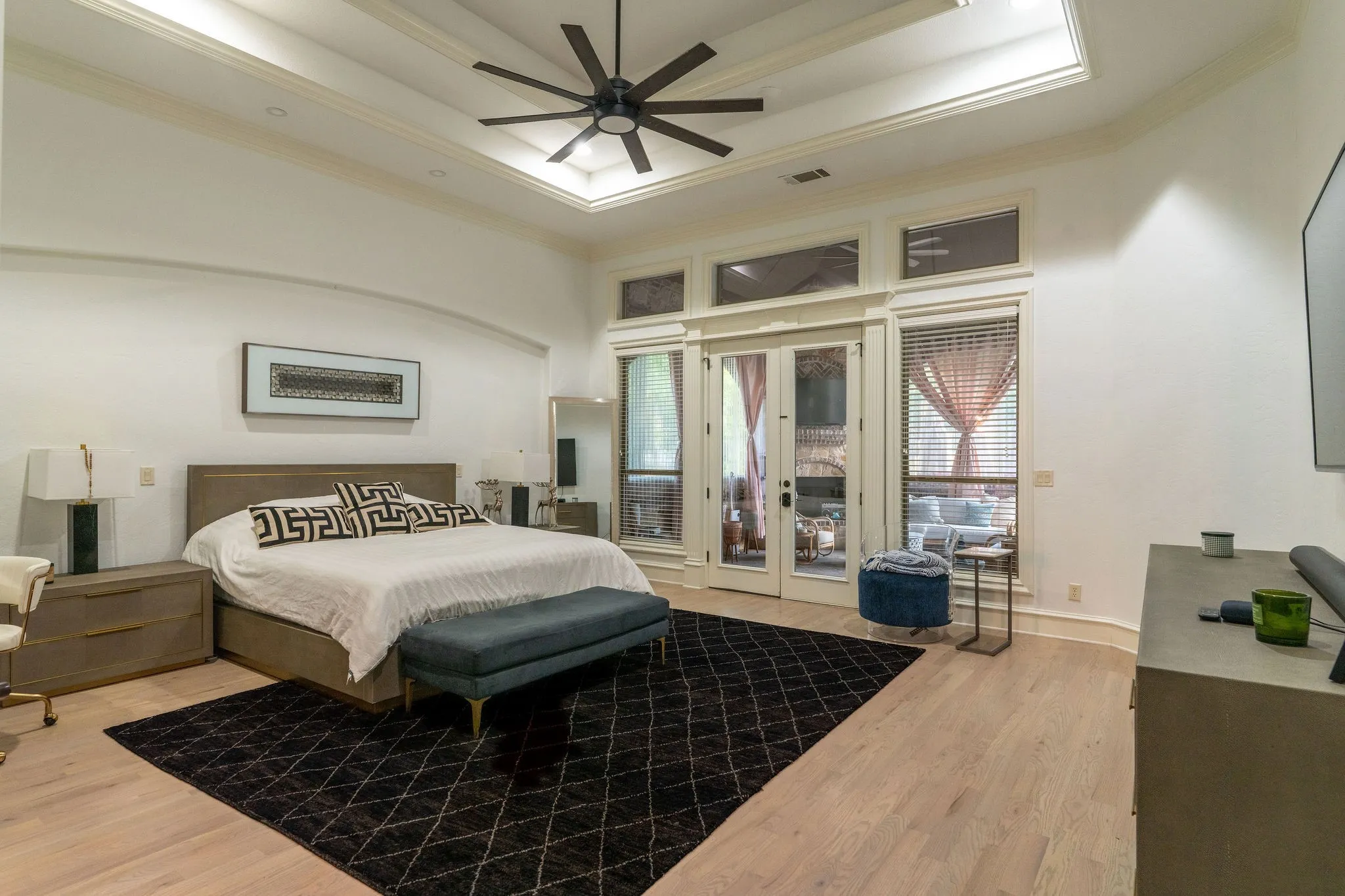 Single Family Residence For Sale in Denton County , 613 Silver Spur Drive, Southlake, Texas 76092, 5 Bedroom, 5 Bathroom, 4 Garage spaces, 5,881 Sqft, built in 2005, mls#21338285, Real Estate Agent in Southlake, Homes For Sale in Denton county, Homes For Sale in Southlake, Realtor in Southlake Texas, Real Estate Brokerage Independent Realty Texas, Luminita Cordes Realtor