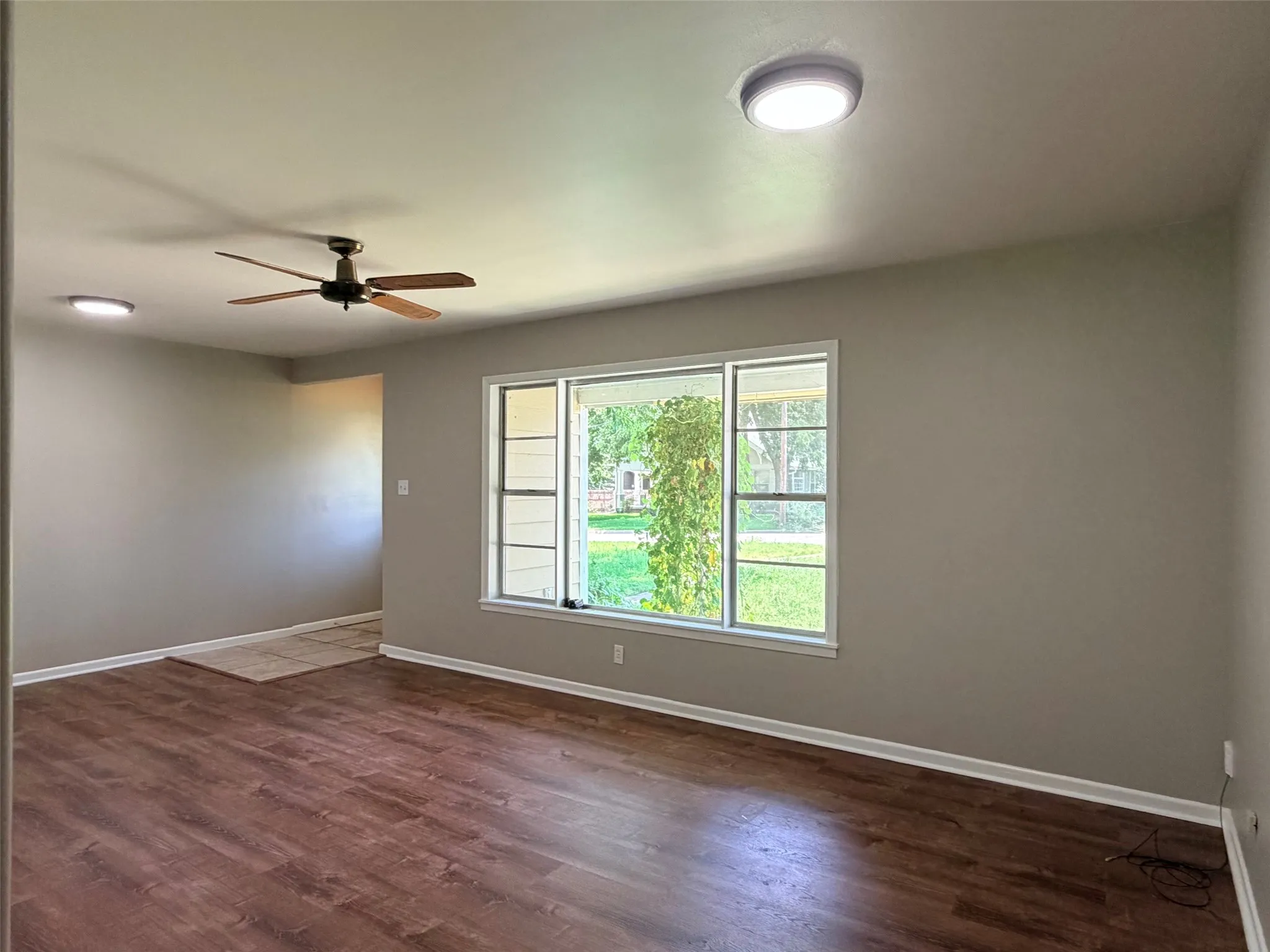 Single Family Residence For Sale in Comanche County , 504 N Elm Street, Comanche, Texas 76442, 2 Bedroom, 2 Bathroom, Garage spaces, 1,248 Sqft, built in 1960, mls#21322223, Real Estate Agent in Comanche, Homes For Sale in Comanche county, Homes For Sale in Comanche, Realtor in Comanche Texas, Real Estate Brokerage Independent Realty Texas, Luminita Cordes Realtor