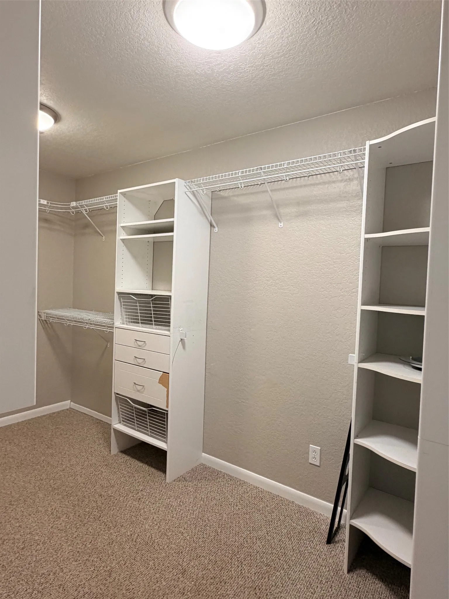 Single Family Residence For Sale in Comanche County , 504 N Elm Street, Comanche, Texas 76442, 2 Bedroom, 2 Bathroom, Garage spaces, 1,248 Sqft, built in 1960, mls#21322223, Real Estate Agent in Comanche, Homes For Sale in Comanche county, Homes For Sale in Comanche, Realtor in Comanche Texas, Real Estate Brokerage Independent Realty Texas, Luminita Cordes Realtor