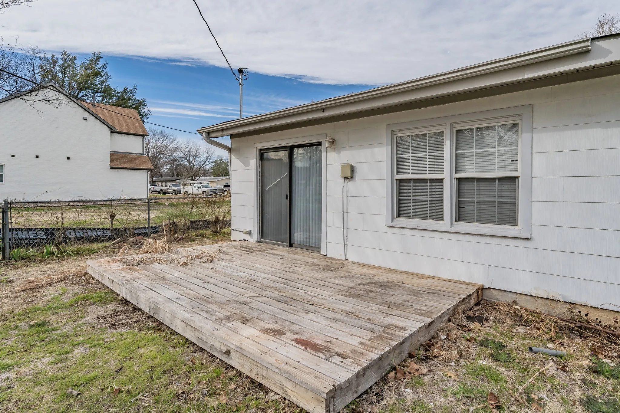 Single Family Residence For Rent in Tarrant County , 5805 Aton Avenue, Westworth Village, Texas 76114, 3 Bedroom, 2 Bathroom, Garage spaces, 1,128 Sqft, built in 1955, mls#21338823, Real Estate Agent in Westworth Village, Homes For Rent in Tarrant county, Homes For Rent in Westworth Village, Realtor in Westworth Village Texas, Real Estate Brokerage Independent Realty Texas, Luminita Cordes Realtor