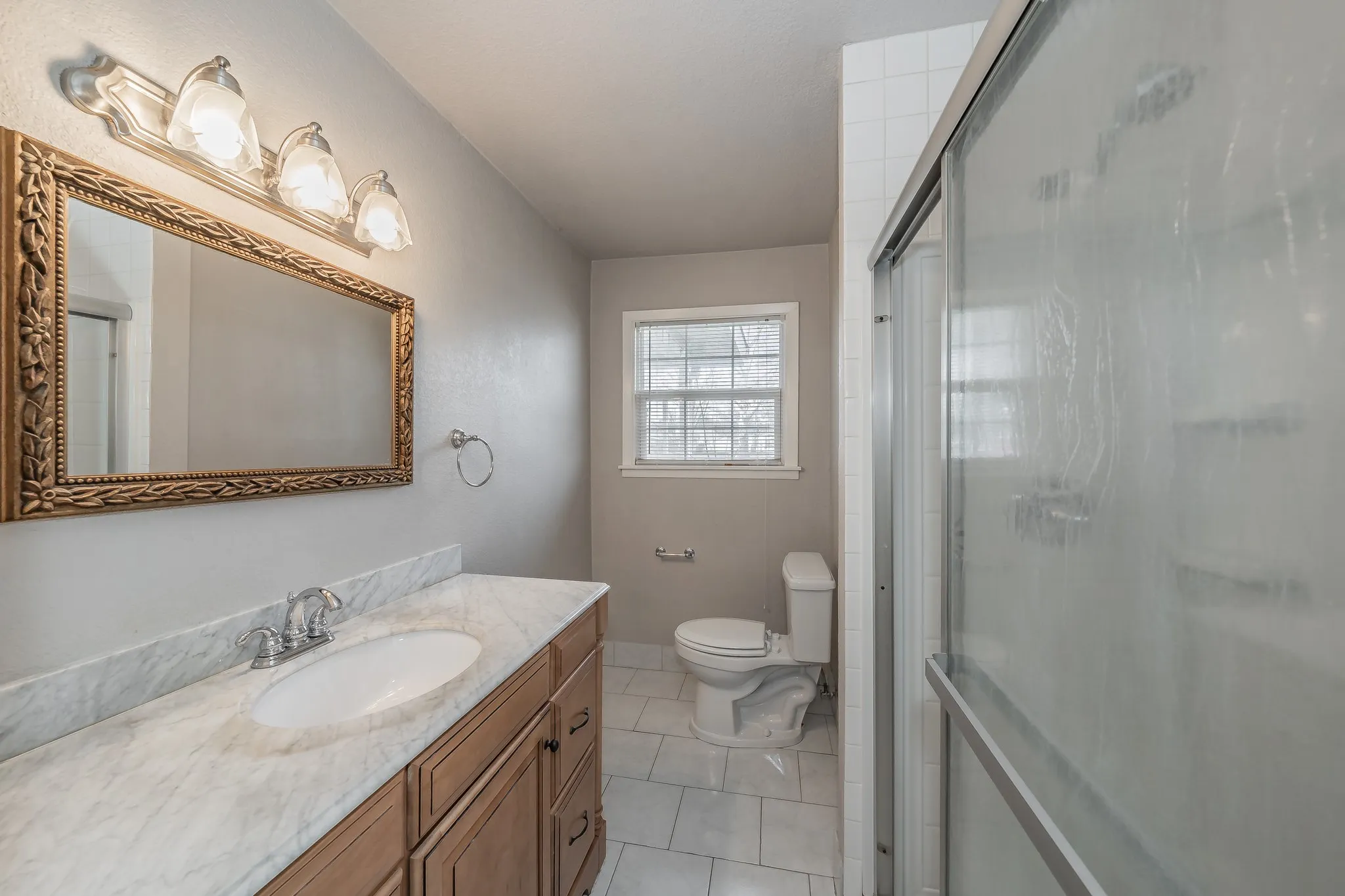 Single Family Residence For Rent in Tarrant County , 5805 Aton Avenue, Westworth Village, Texas 76114, 3 Bedroom, 2 Bathroom, Garage spaces, 1,128 Sqft, built in 1955, mls#21338823, Real Estate Agent in Westworth Village, Homes For Rent in Tarrant county, Homes For Rent in Westworth Village, Realtor in Westworth Village Texas, Real Estate Brokerage Independent Realty Texas, Luminita Cordes Realtor