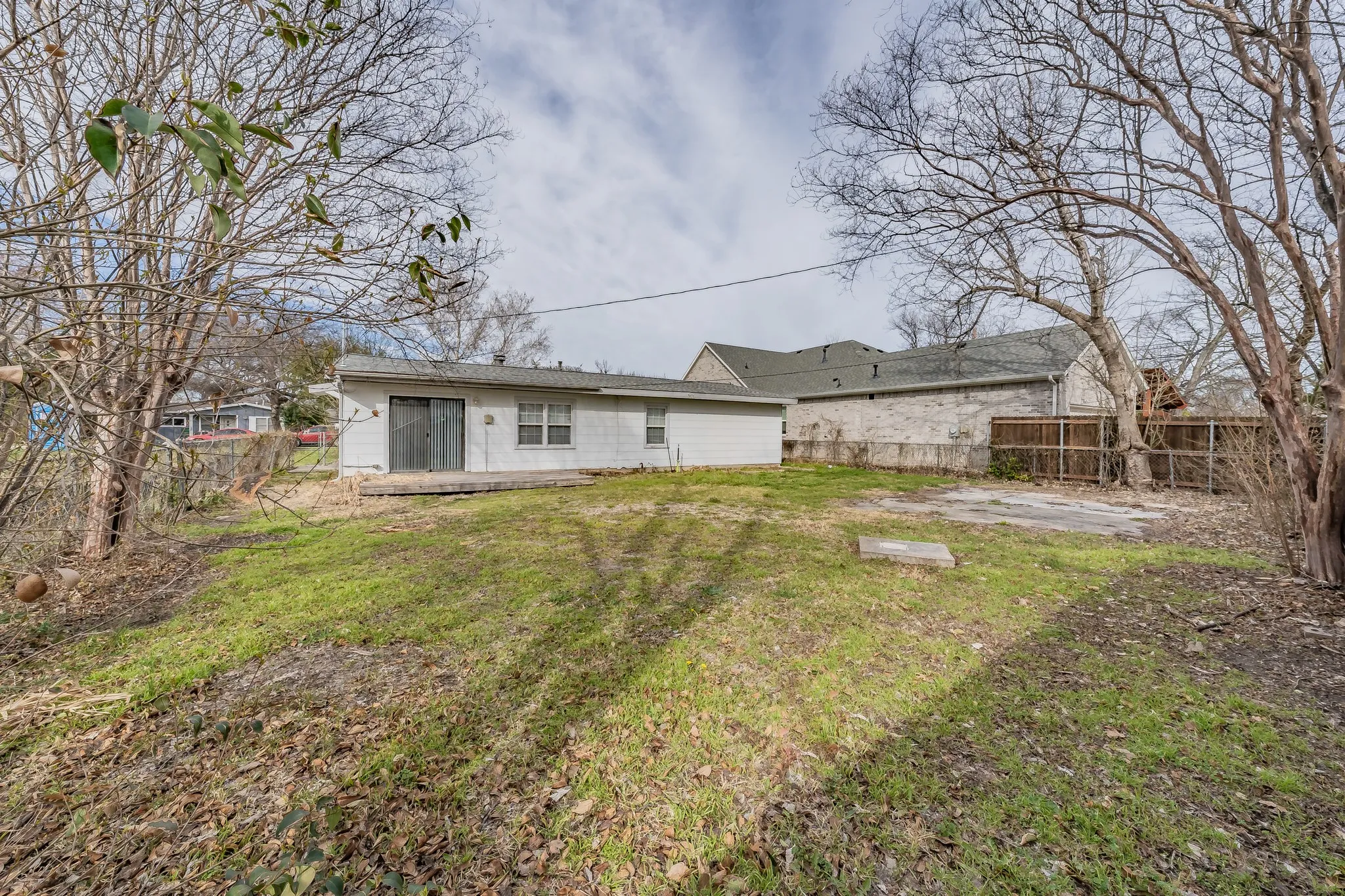 Single Family Residence For Rent in Tarrant County , 5805 Aton Avenue, Westworth Village, Texas 76114, 3 Bedroom, 2 Bathroom, Garage spaces, 1,128 Sqft, built in 1955, mls#21338823, Real Estate Agent in Westworth Village, Homes For Rent in Tarrant county, Homes For Rent in Westworth Village, Realtor in Westworth Village Texas, Real Estate Brokerage Independent Realty Texas, Luminita Cordes Realtor