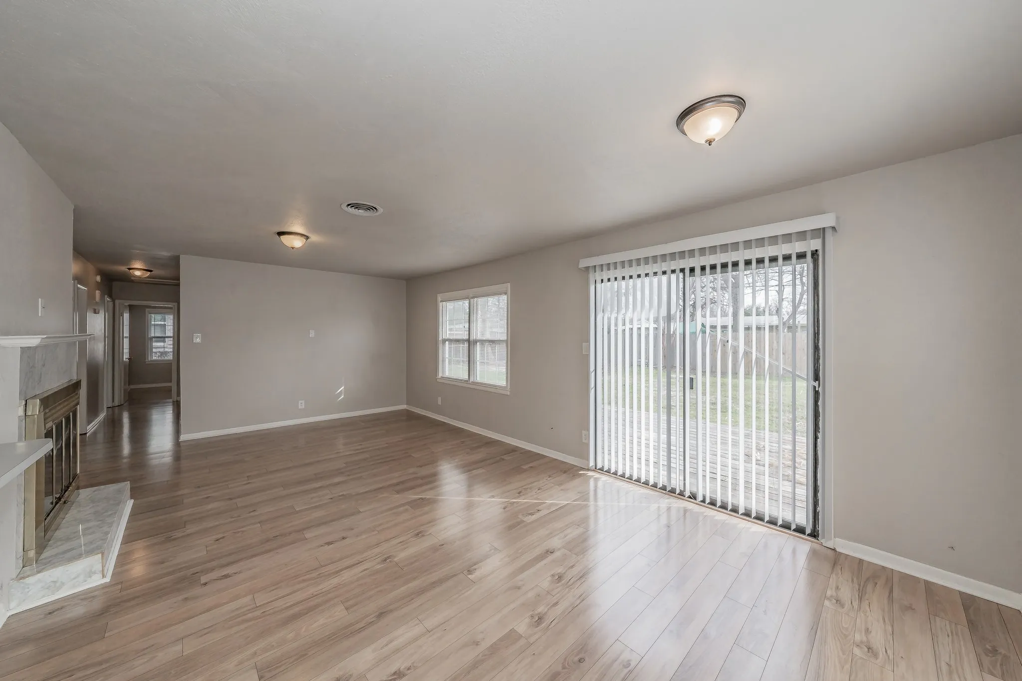 Single Family Residence For Rent in Tarrant County , 5805 Aton Avenue, Westworth Village, Texas 76114, 3 Bedroom, 2 Bathroom, Garage spaces, 1,128 Sqft, built in 1955, mls#21338823, Real Estate Agent in Westworth Village, Homes For Rent in Tarrant county, Homes For Rent in Westworth Village, Realtor in Westworth Village Texas, Real Estate Brokerage Independent Realty Texas, Luminita Cordes Realtor