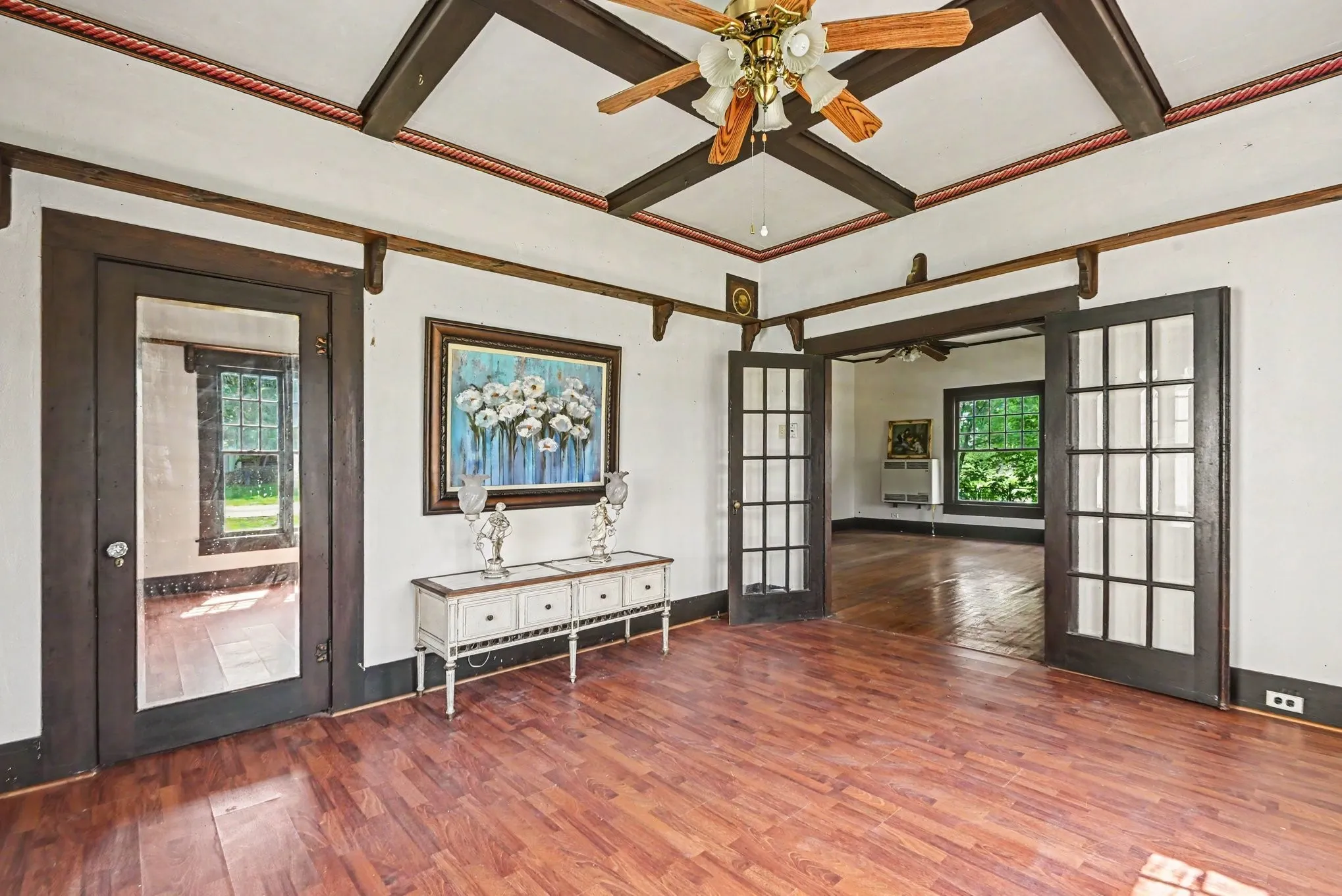 Single Family Residence For Sale in Wise County , 313 S Oak Street, Boyd, Texas 76023, 7 Bedroom, 4 Bathroom, Garage spaces, 3,957 Sqft, built in 1900, mls#21333607, Real Estate Agent in Boyd, Homes For Sale in Wise county, Homes For Sale in Boyd, Realtor in Boyd Texas, Real Estate Brokerage Independent Realty Texas, Luminita Cordes Realtor