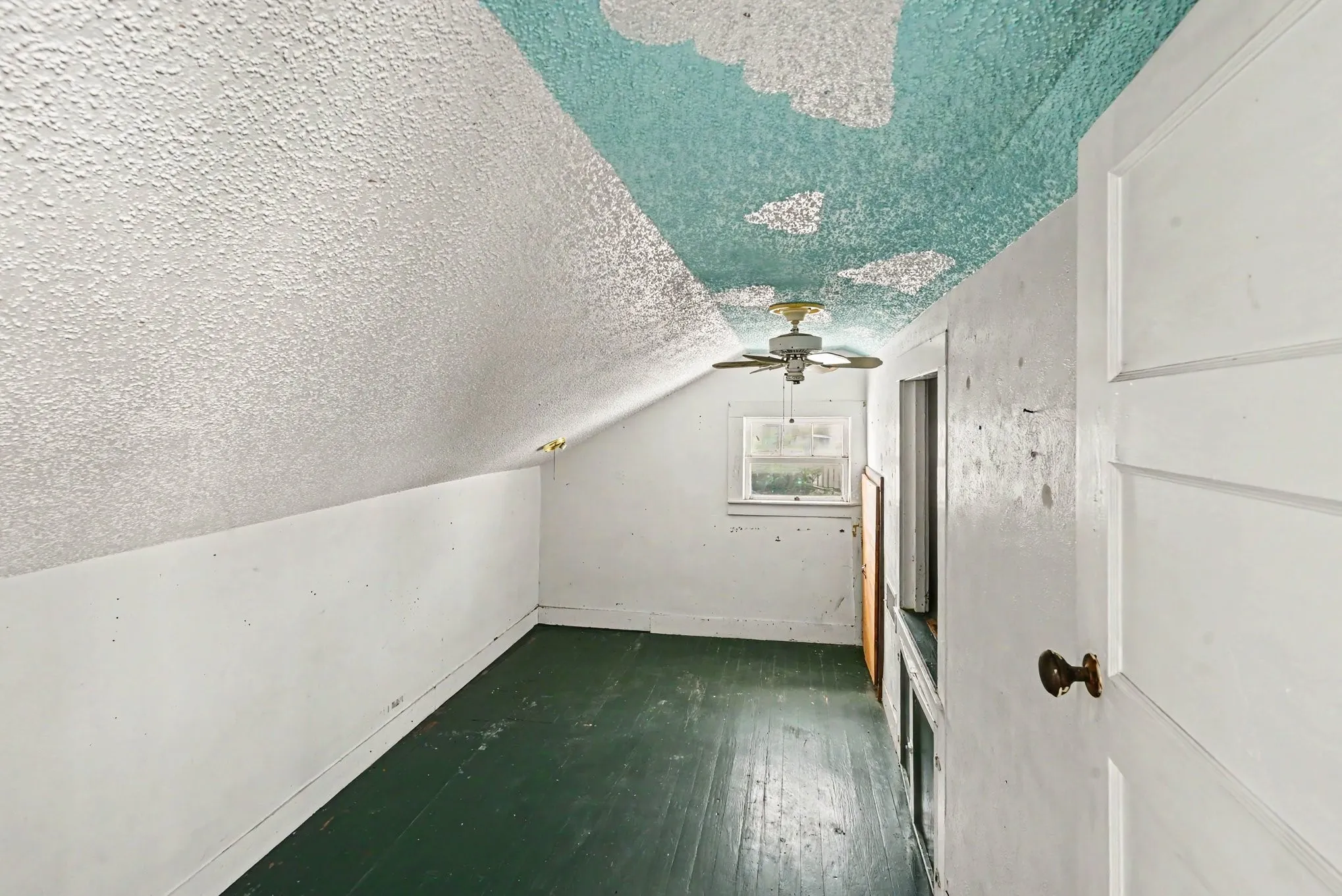 Single Family Residence For Sale in Wise County , 313 S Oak Street, Boyd, Texas 76023, 7 Bedroom, 4 Bathroom, Garage spaces, 3,957 Sqft, built in 1900, mls#21333607, Real Estate Agent in Boyd, Homes For Sale in Wise county, Homes For Sale in Boyd, Realtor in Boyd Texas, Real Estate Brokerage Independent Realty Texas, Luminita Cordes Realtor