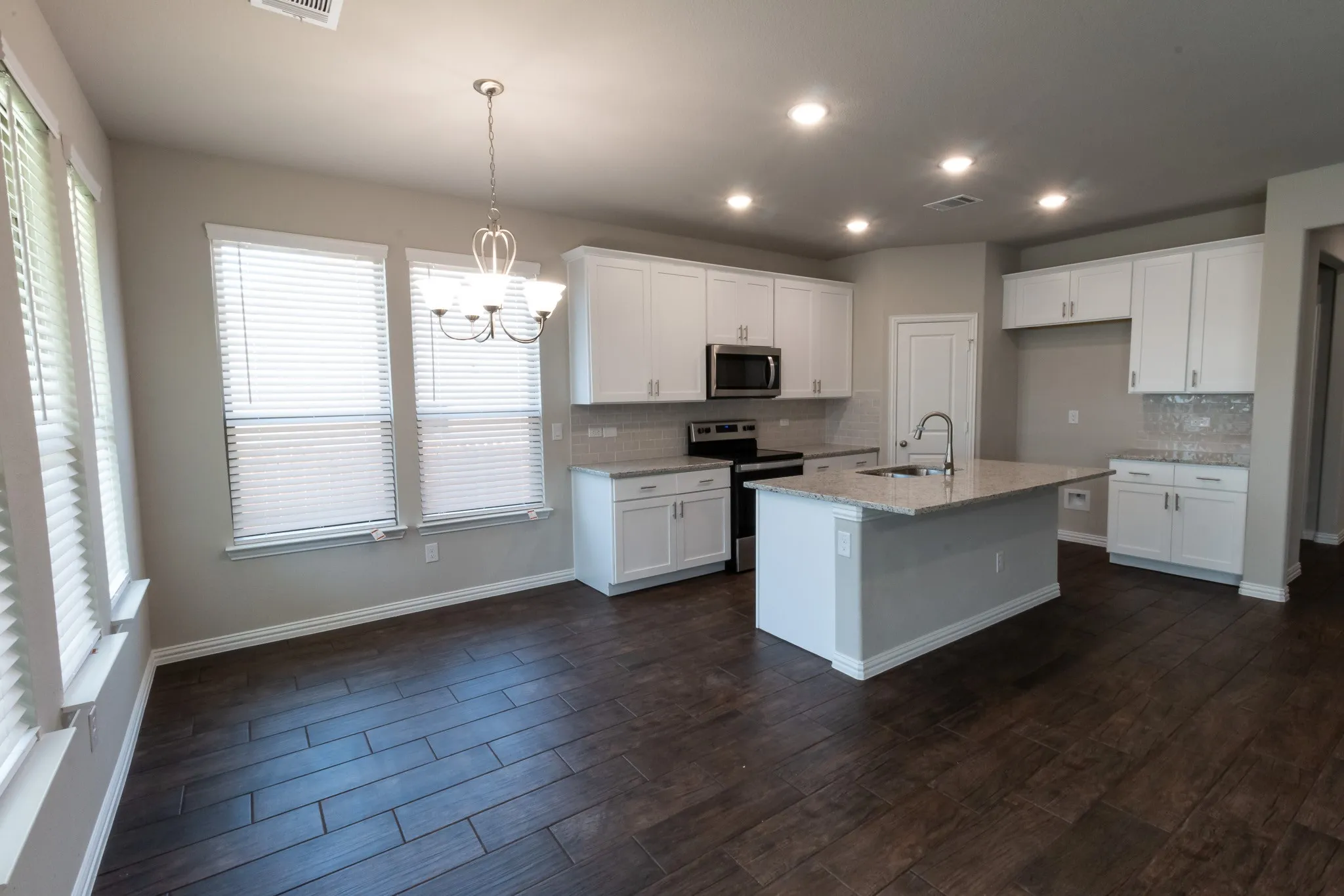 Single Family Residence For Rent in Denton County , 507 Reatta Drive, Justin, Texas 76247, 4 Bedroom, 3 Bathroom, 3 Garage spaces, 2,759 Sqft, built in 2023, mls#21338842, Real Estate Agent in Justin, Homes For Rent in Denton county, Homes For Rent in Justin, Realtor in Justin Texas, Real Estate Brokerage Independent Realty Texas, Luminita Cordes Realtor