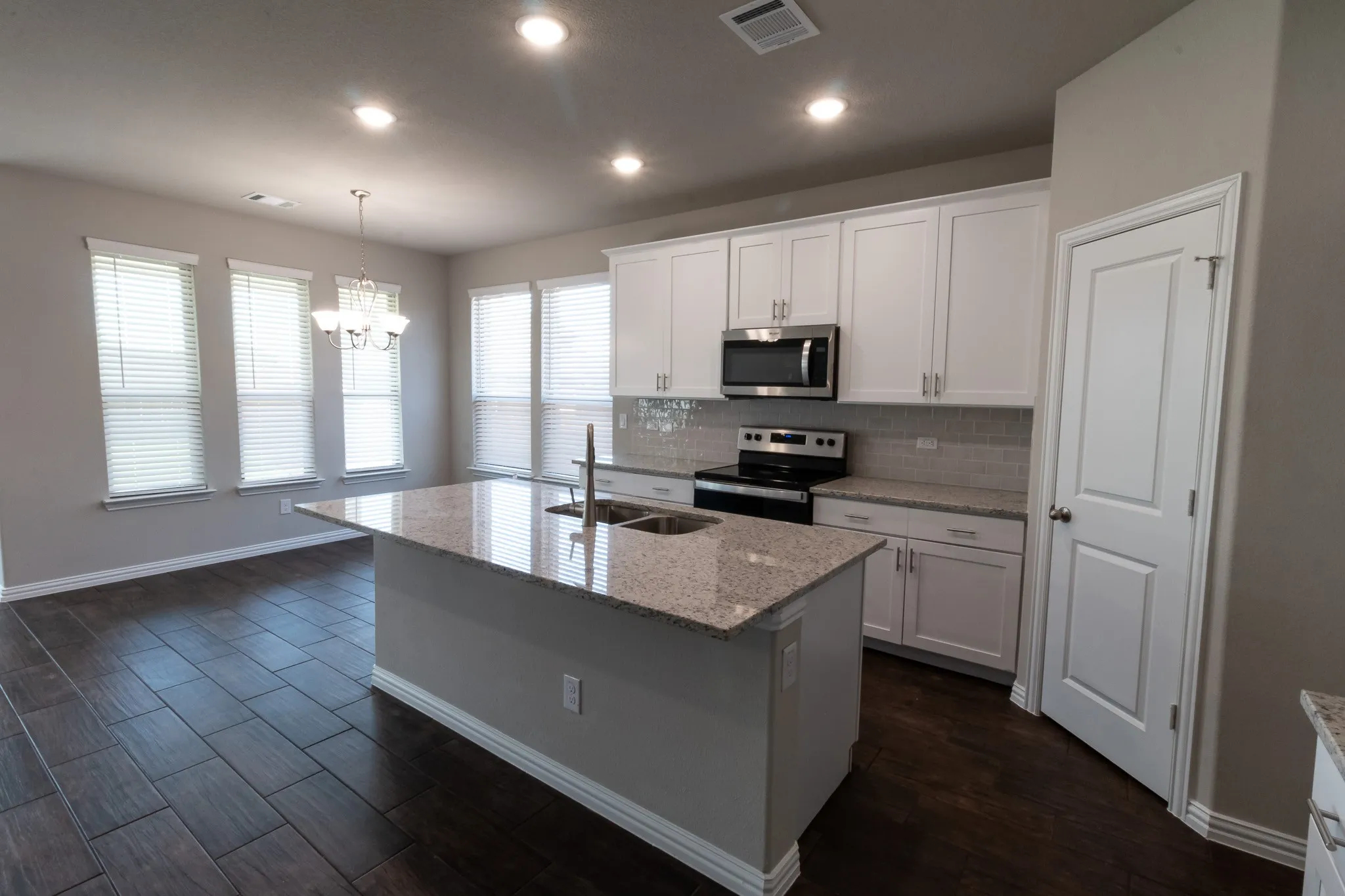 Single Family Residence For Rent in Denton County , 507 Reatta Drive, Justin, Texas 76247, 4 Bedroom, 3 Bathroom, 3 Garage spaces, 2,759 Sqft, built in 2023, mls#21338842, Real Estate Agent in Justin, Homes For Rent in Denton county, Homes For Rent in Justin, Realtor in Justin Texas, Real Estate Brokerage Independent Realty Texas, Luminita Cordes Realtor