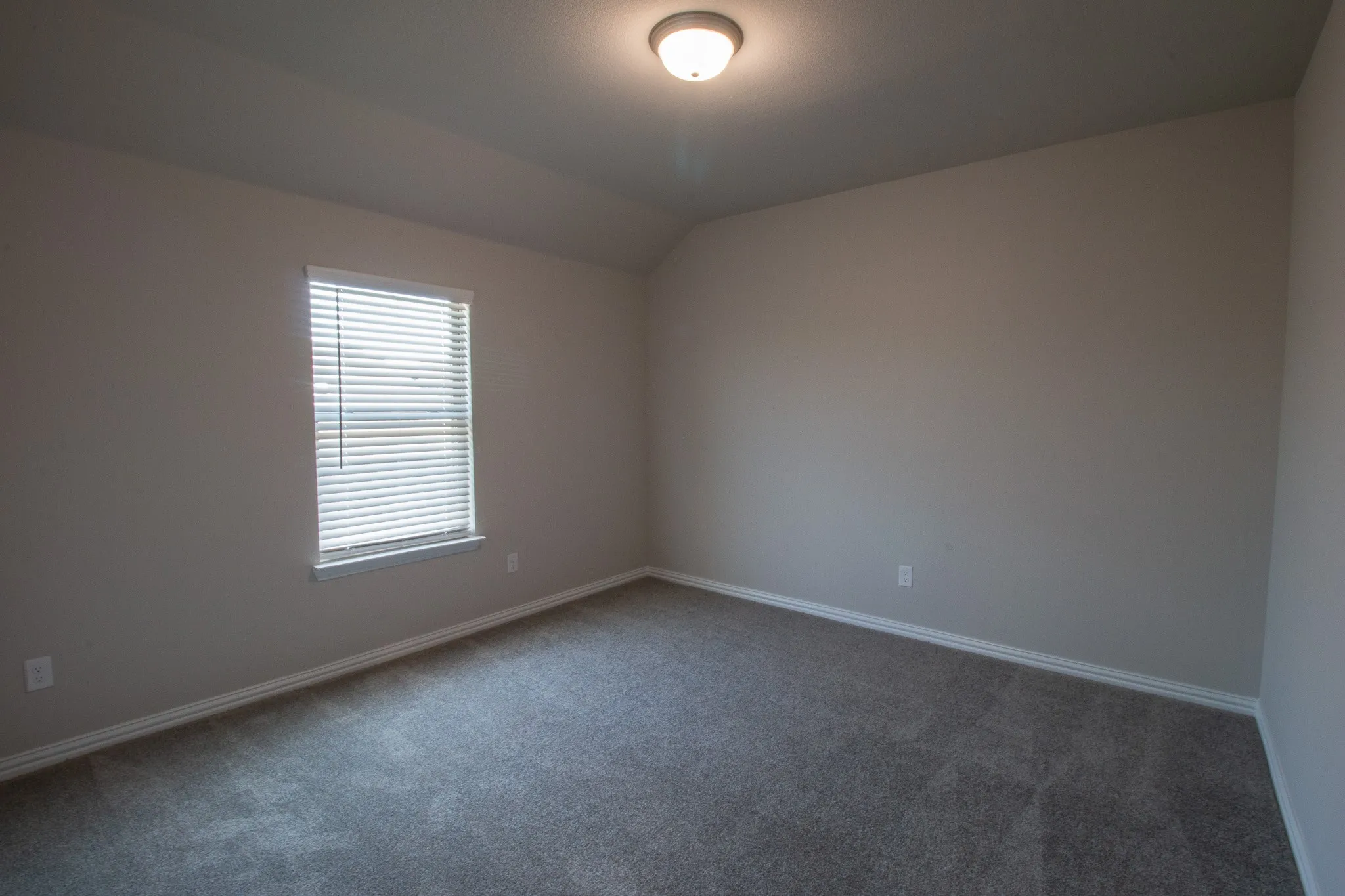 Single Family Residence For Rent in Denton County , 507 Reatta Drive, Justin, Texas 76247, 4 Bedroom, 3 Bathroom, 3 Garage spaces, 2,759 Sqft, built in 2023, mls#21338842, Real Estate Agent in Justin, Homes For Rent in Denton county, Homes For Rent in Justin, Realtor in Justin Texas, Real Estate Brokerage Independent Realty Texas, Luminita Cordes Realtor